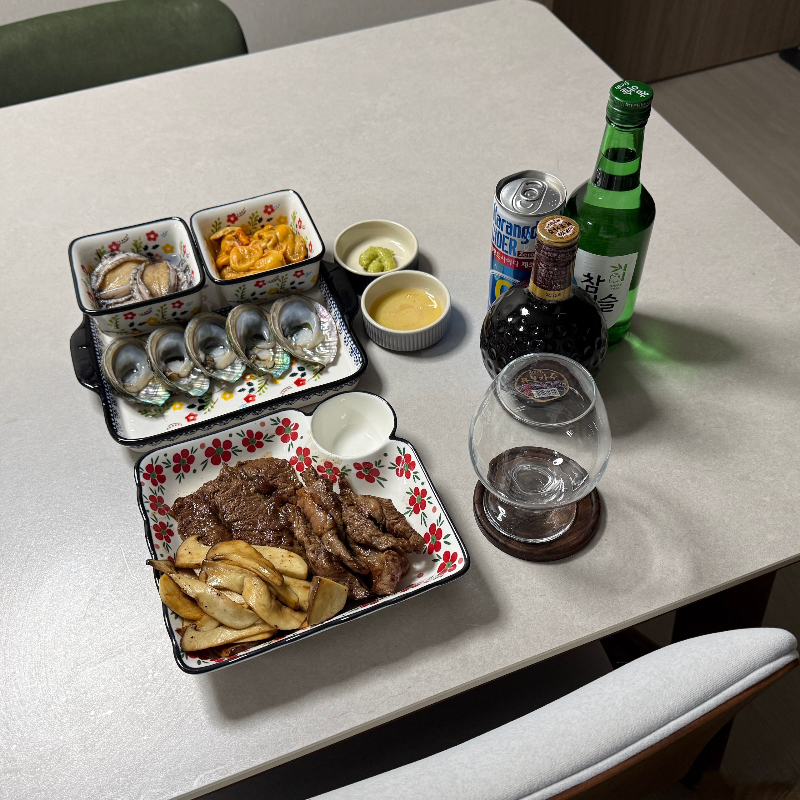 Floral Square Serving Plate Set with Sauce Dish (2-Piece) user photo