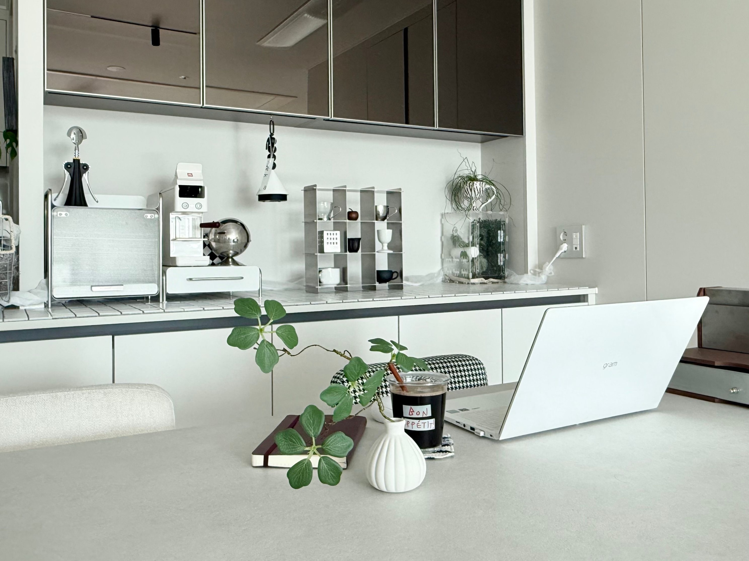 White Sliding Door Metal Storage Cabinet user photo