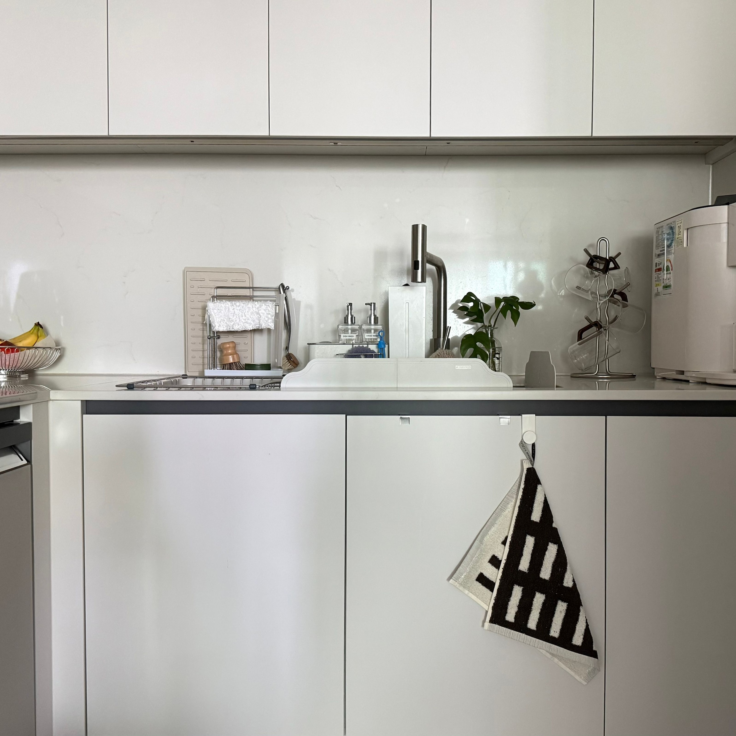 Oatley 3-Tier Modern Stand Dishcloth Rack user photo