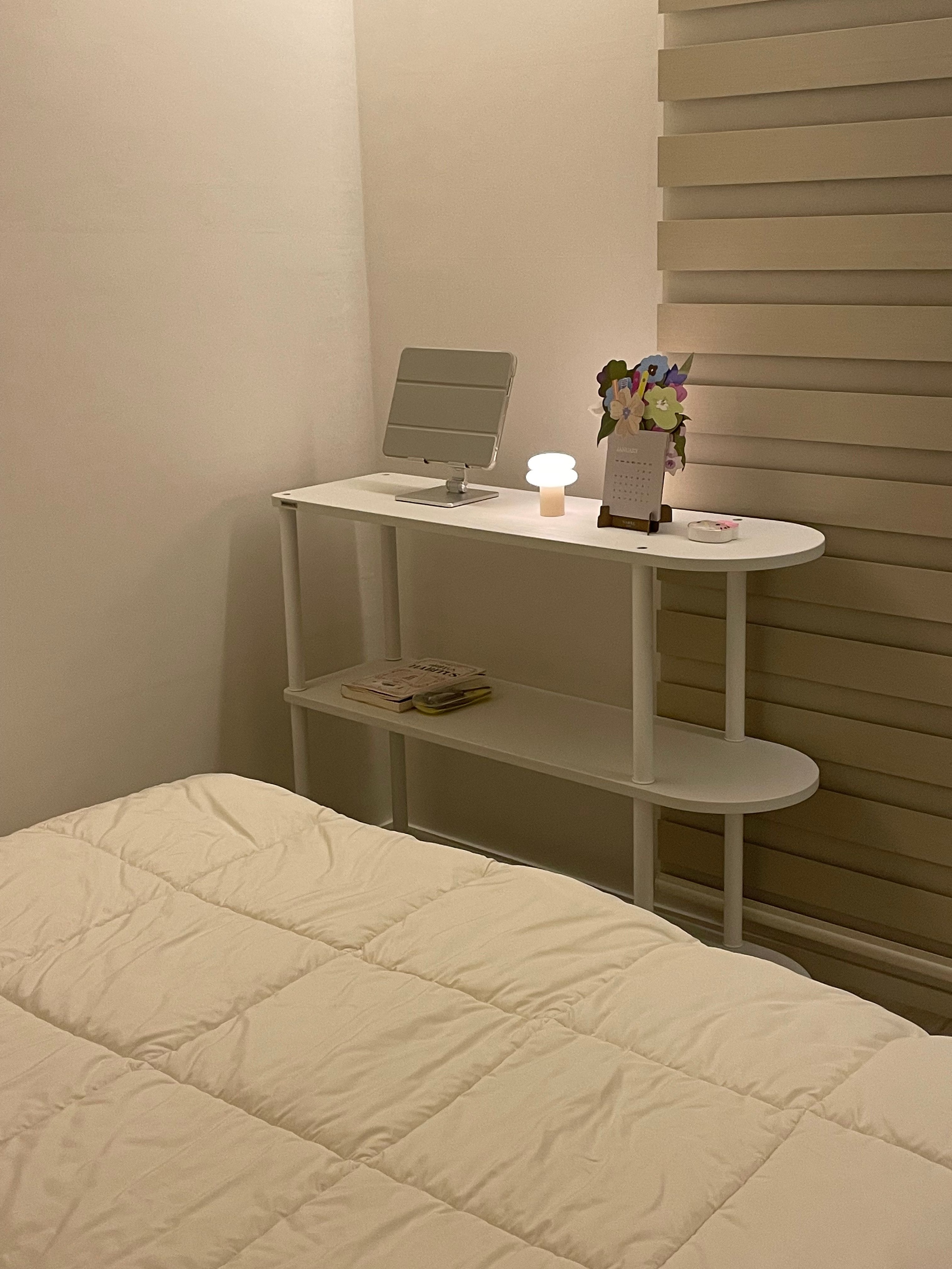 Half-Moon Wooden Shelf user photo