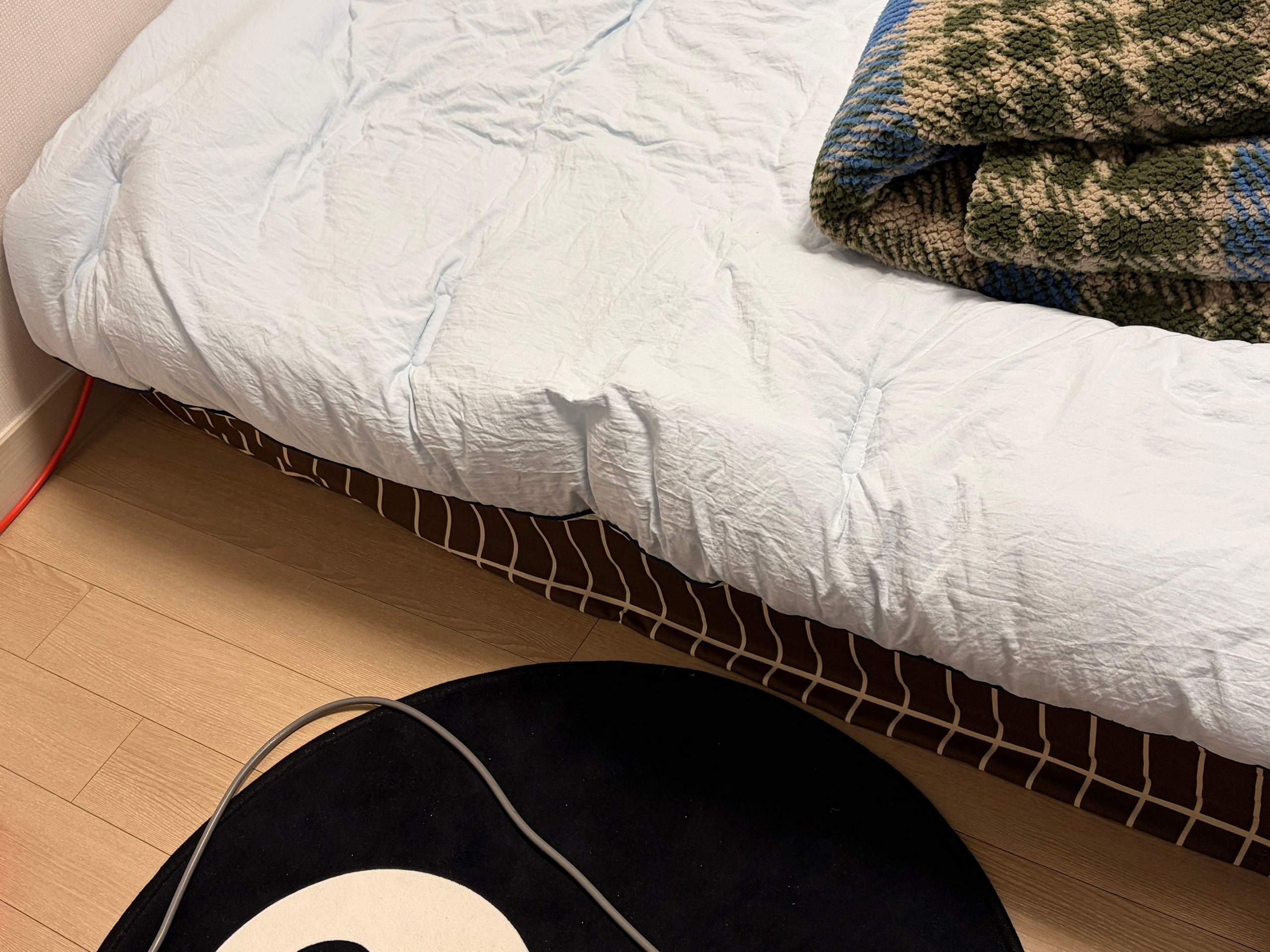 Little Mansion Check Allergy-Care Mattress Fitted Sheet user photo