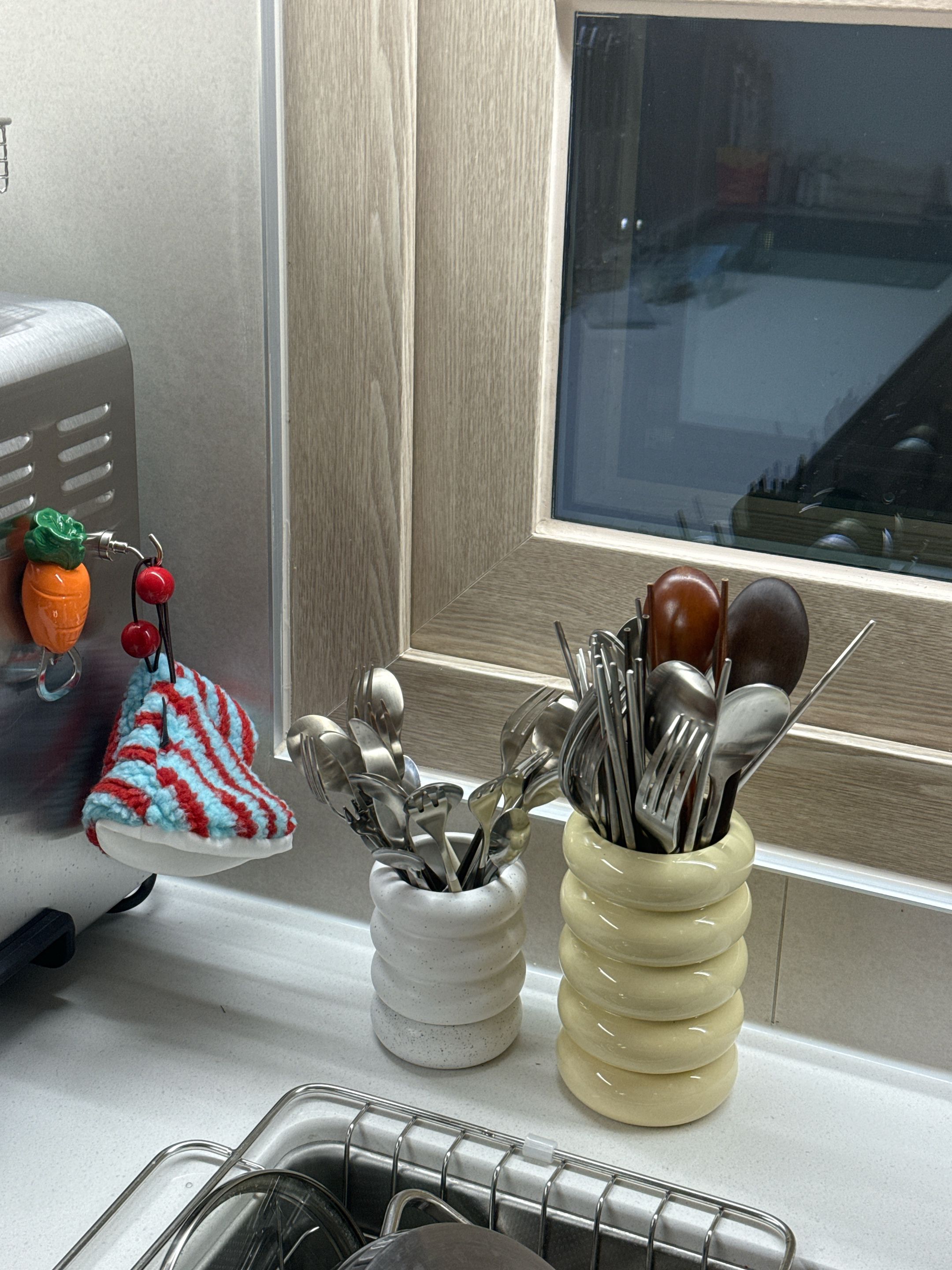 Cloud Ceramic Self-Draining Utensil Holder user photo