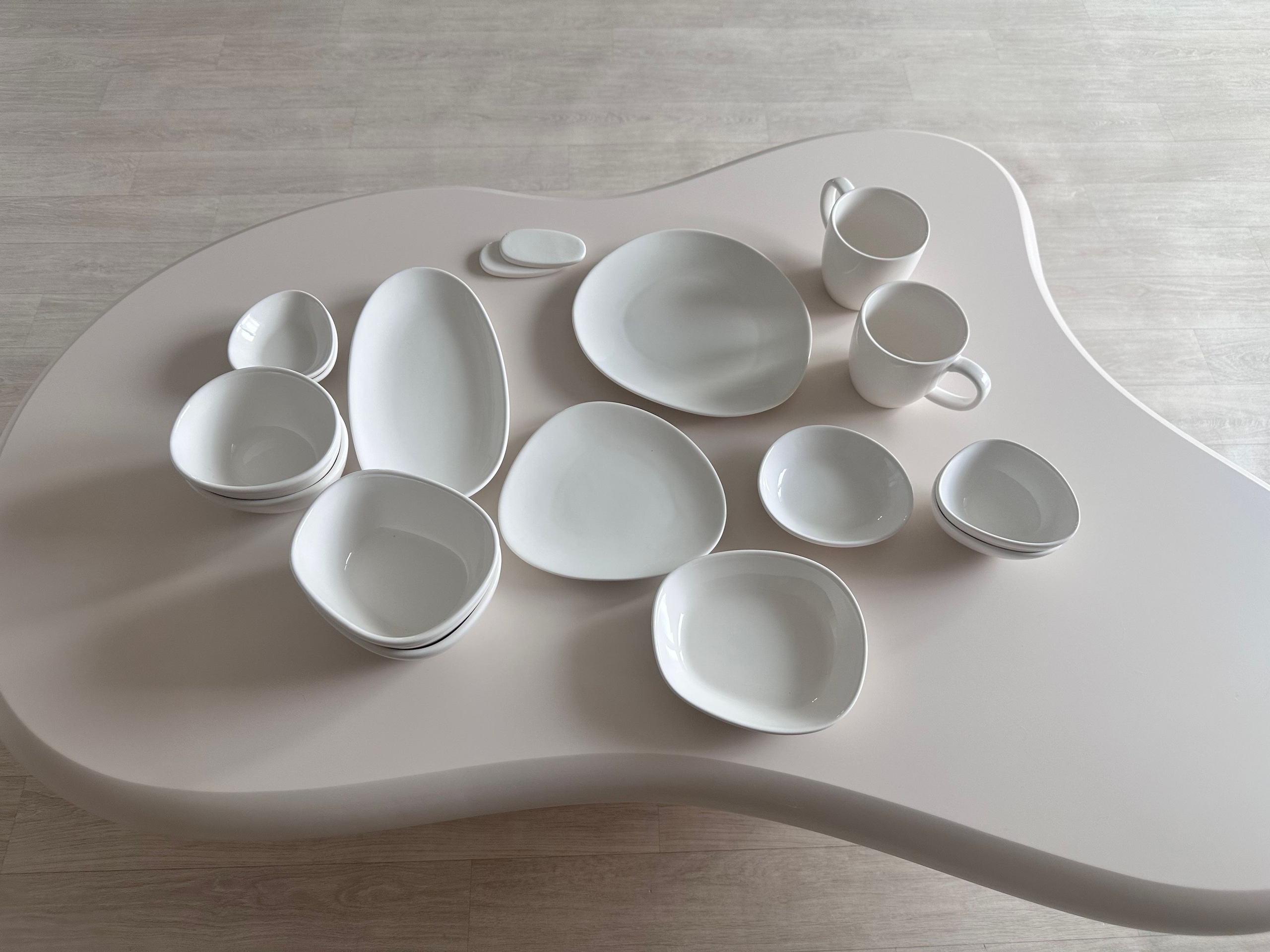 Cream White Pebble Dinnerware Set for 2 user photo