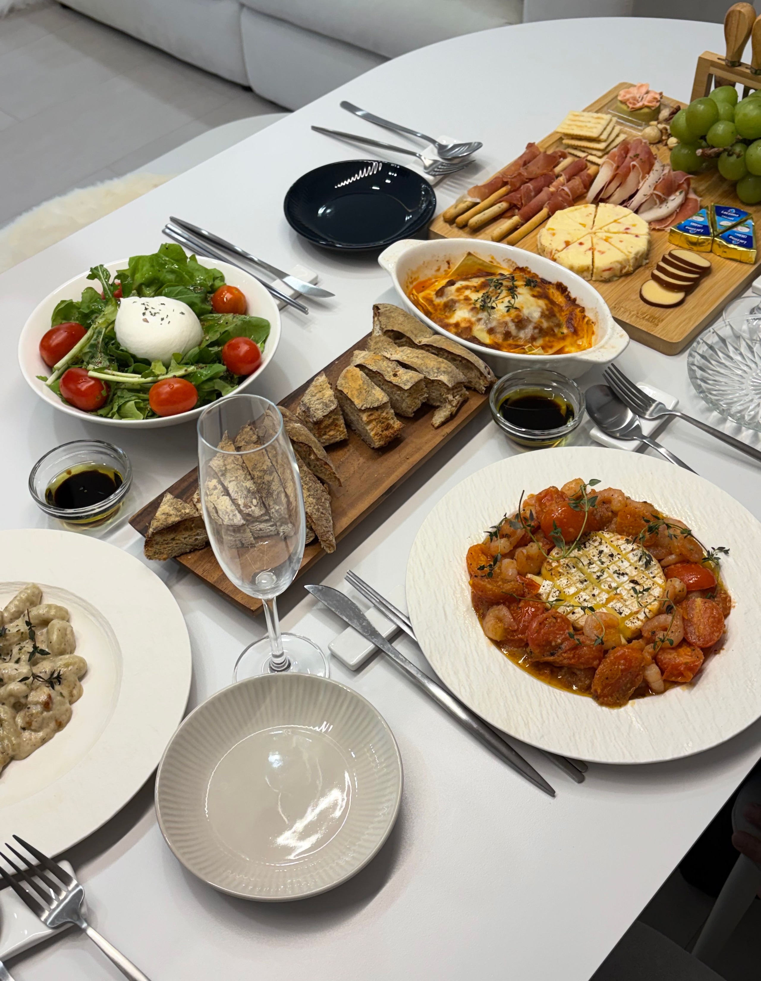 White Ceramic Spoon Rest Set (4-Piece) user photo