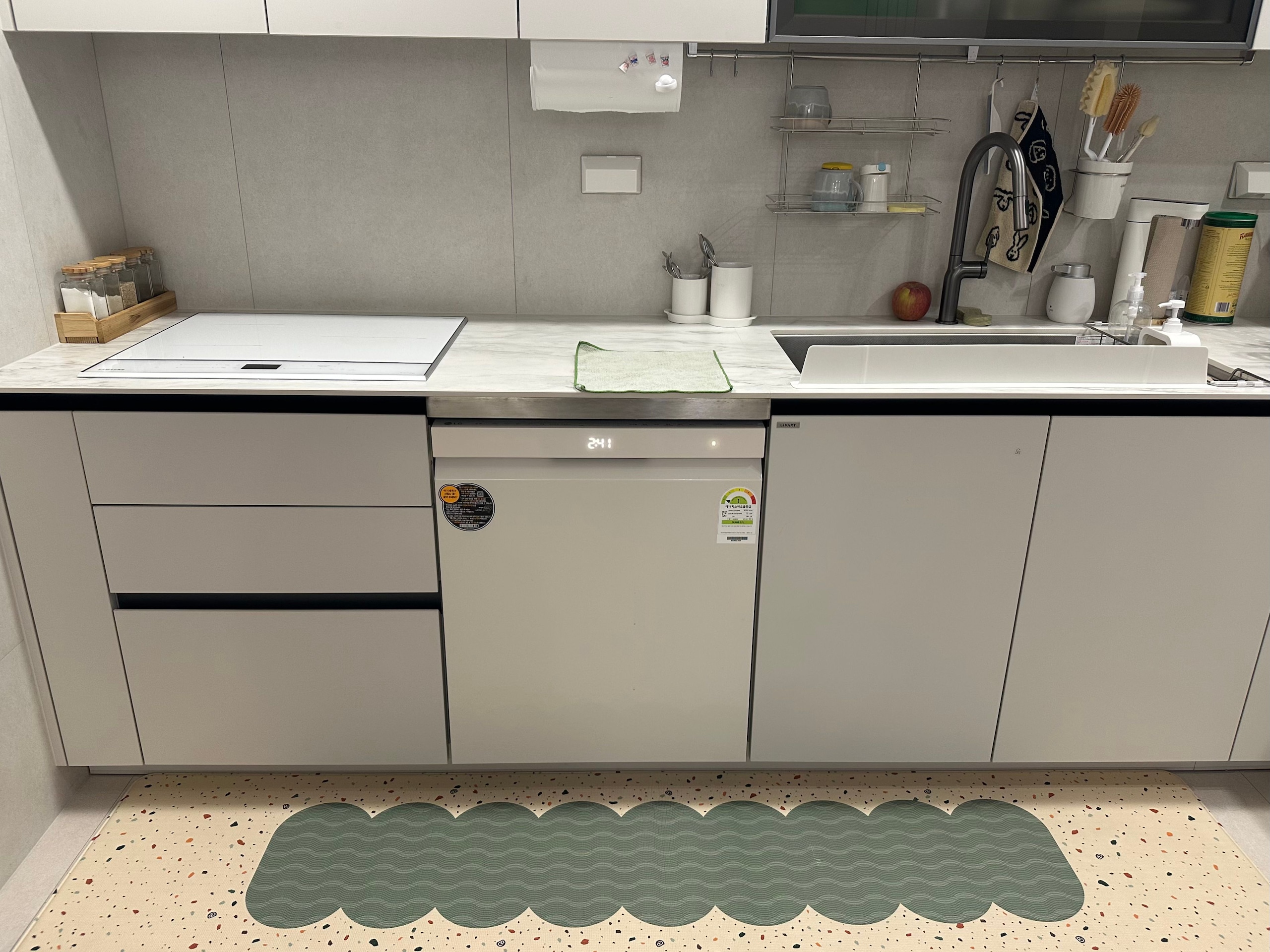 Wave Terrazzo Kitchen Cushion Mat user photo