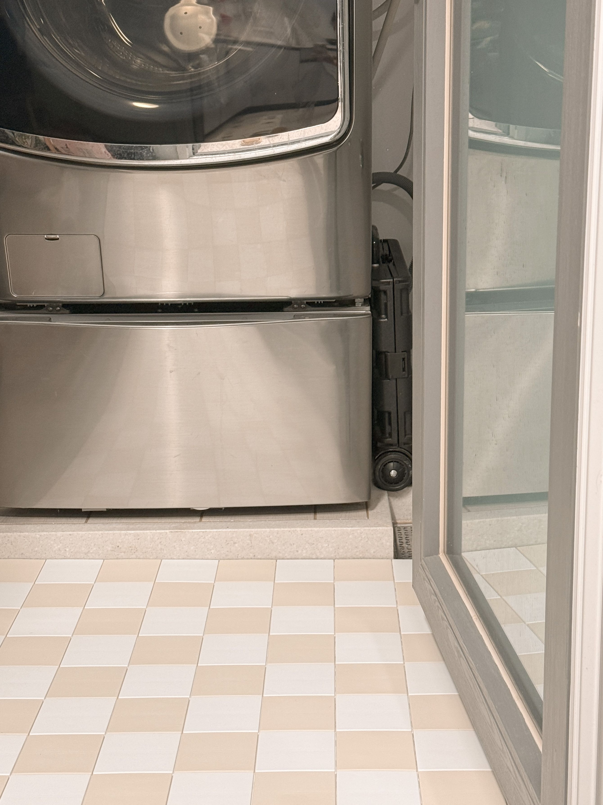 Seamless Checkerboard Deck Tile Set user photo