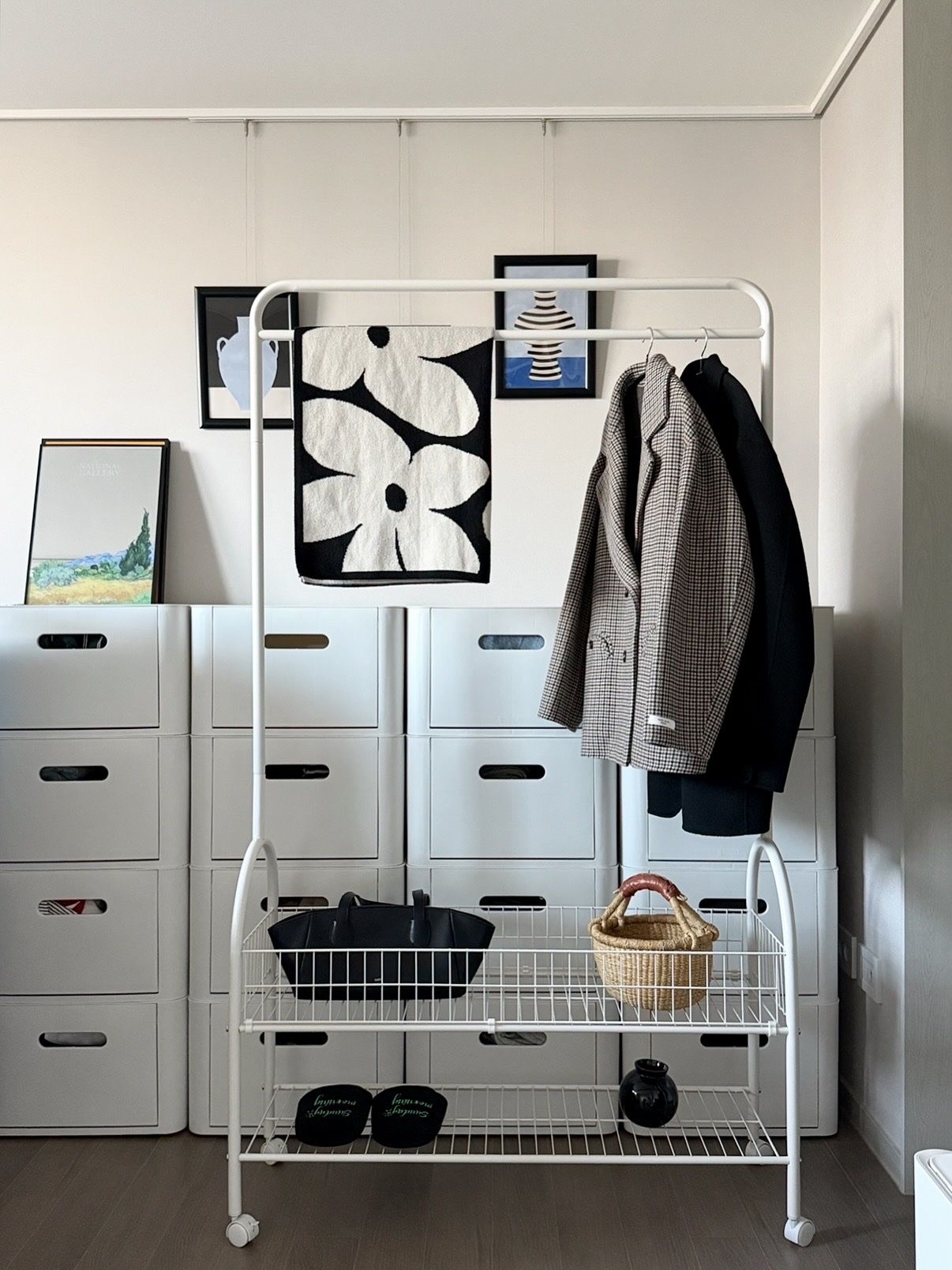 Soft Velvet Home Slippers - Set of 2 user photo