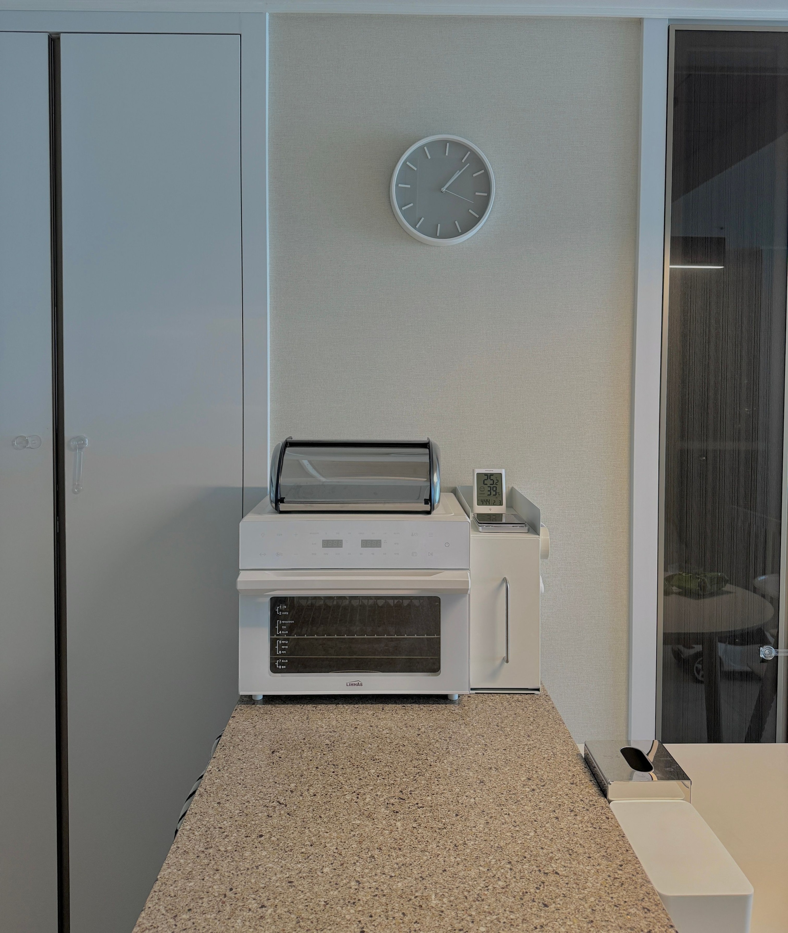 Roll-Up Stainless Steel Bread Box user photo