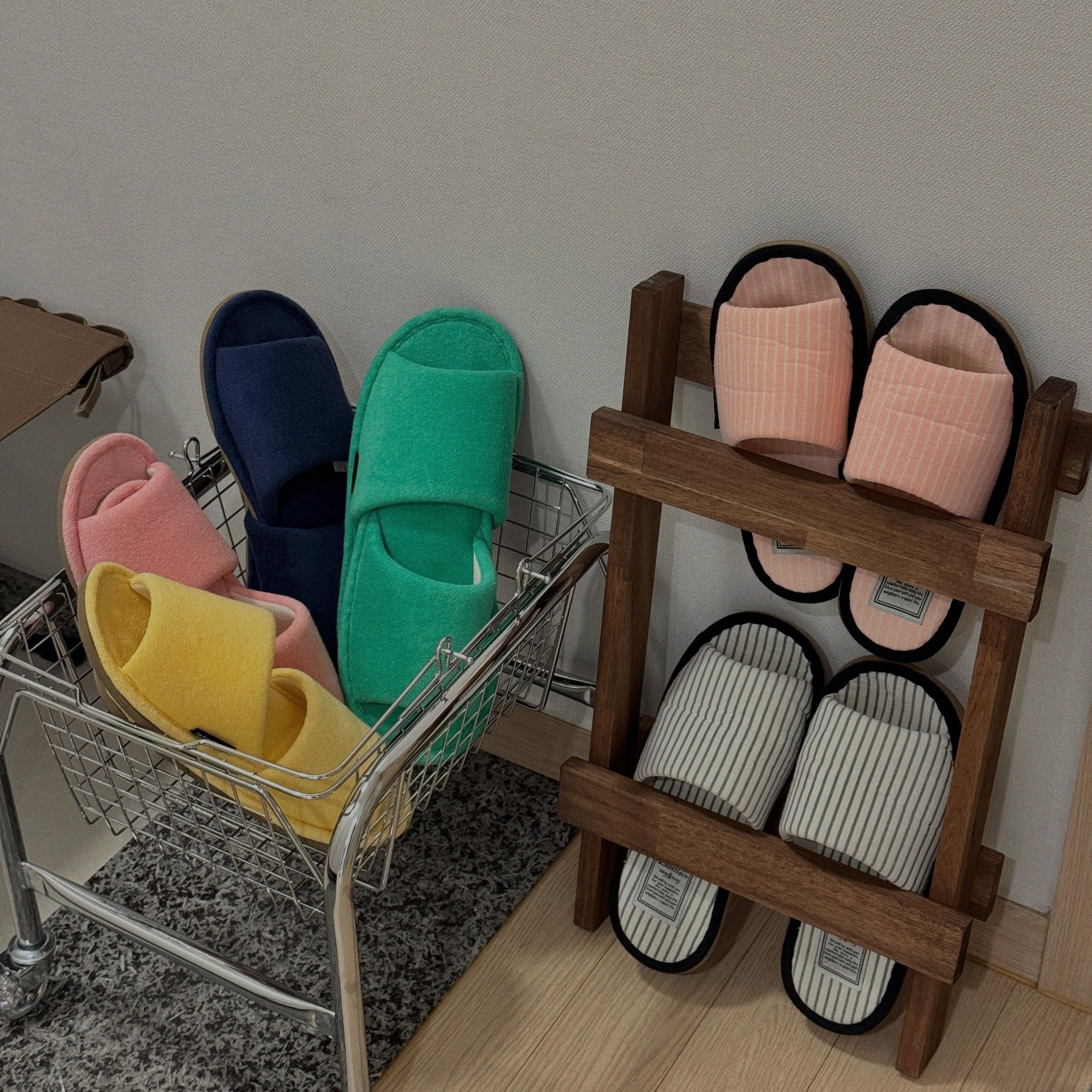 Earth Cozy Stripe Indoor Slippers user photo