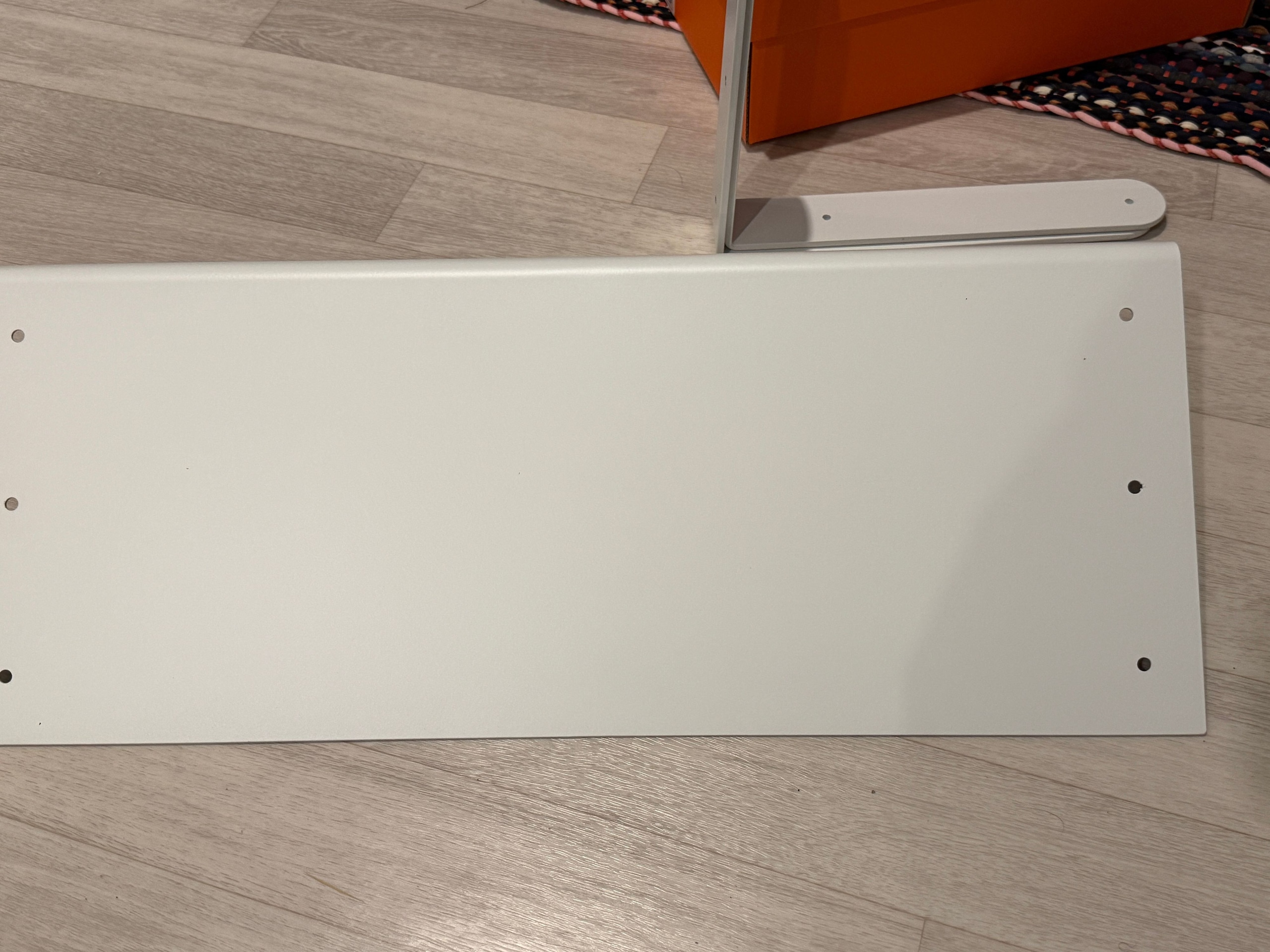 Blanc Bed Gap Side Shelf user photo