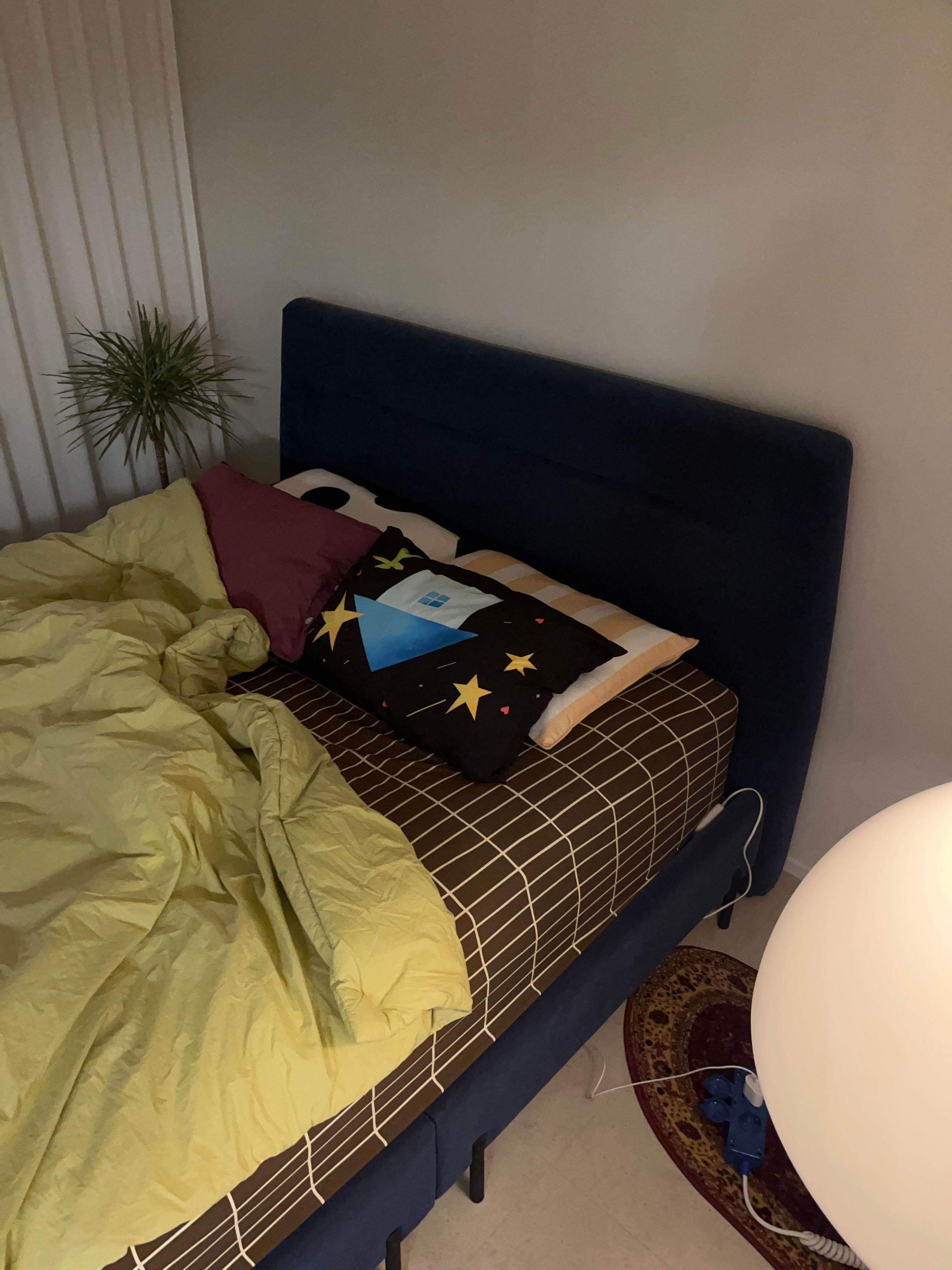 Little Mansion Check Allergy-Care Mattress Fitted Sheet user photo