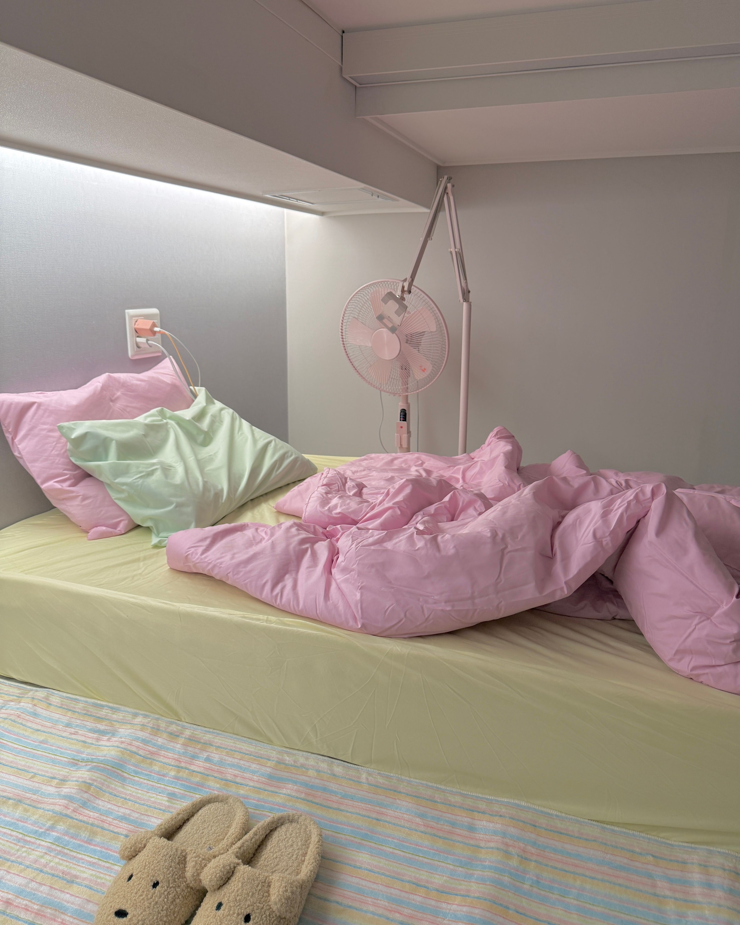 Self-Warming Stripe Comforter Set user photo