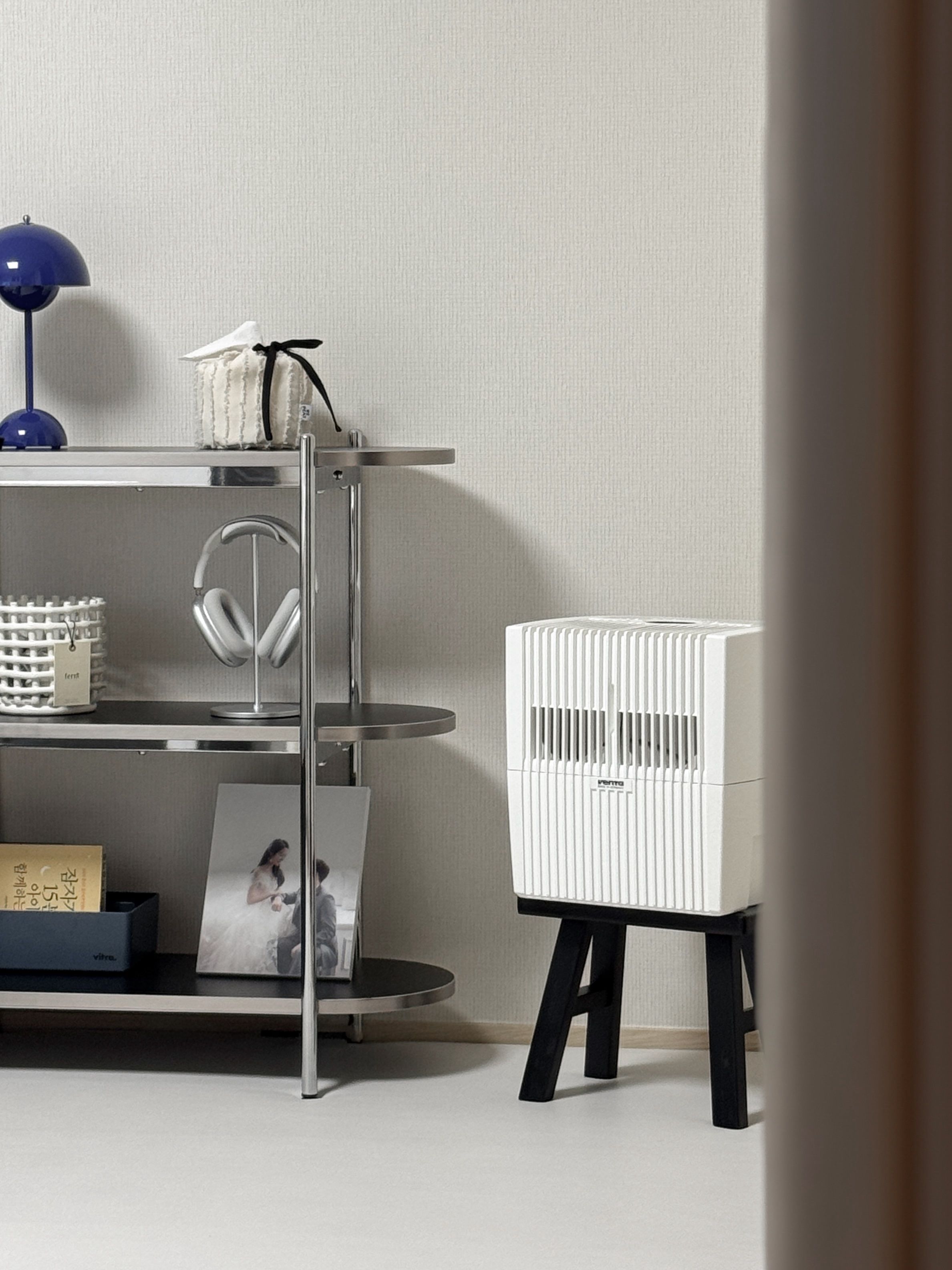 Gott Black Mid-Century Shelf user photo
