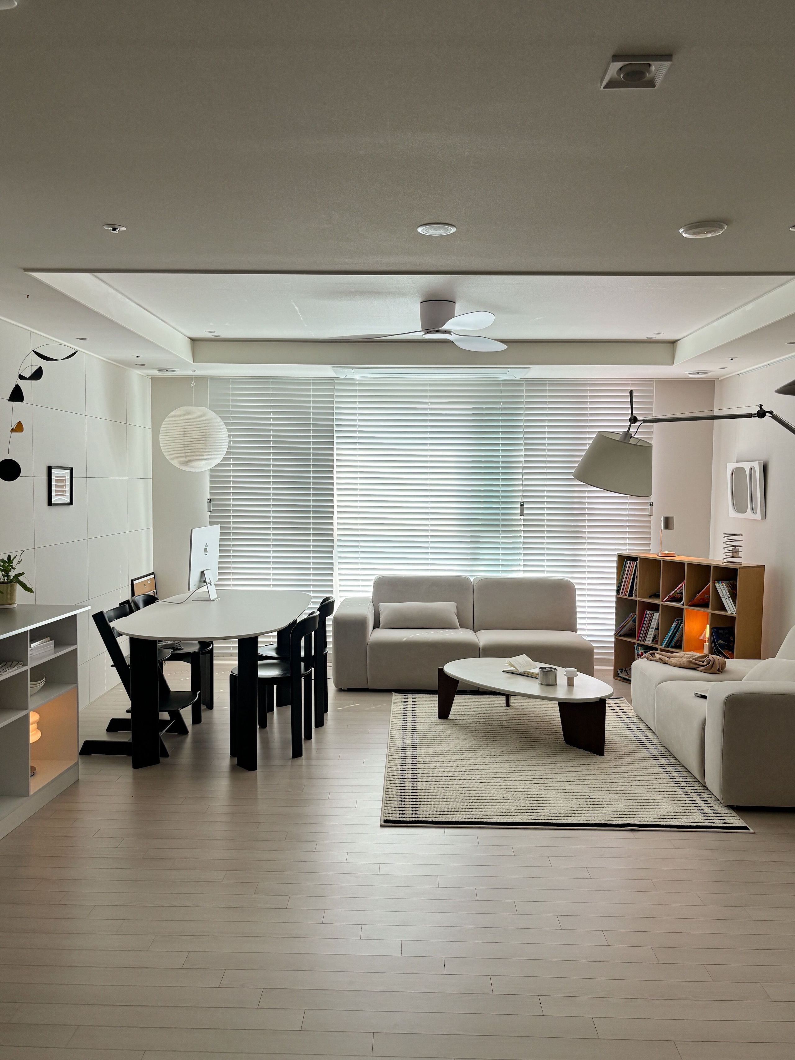 Solid Wood Curve Back Dining Chair user photo