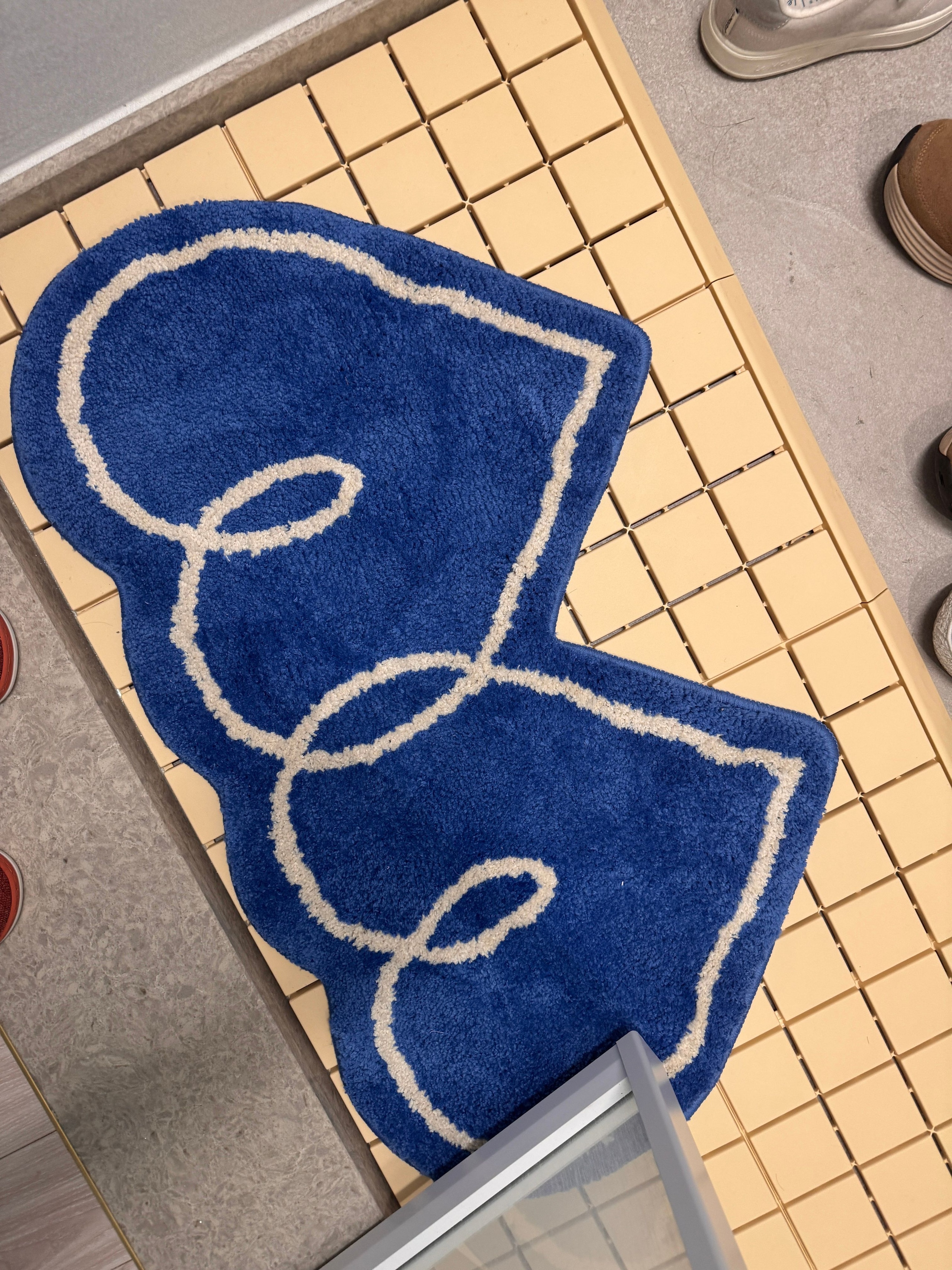 BWTZ Double Heart Accent Rug user photo