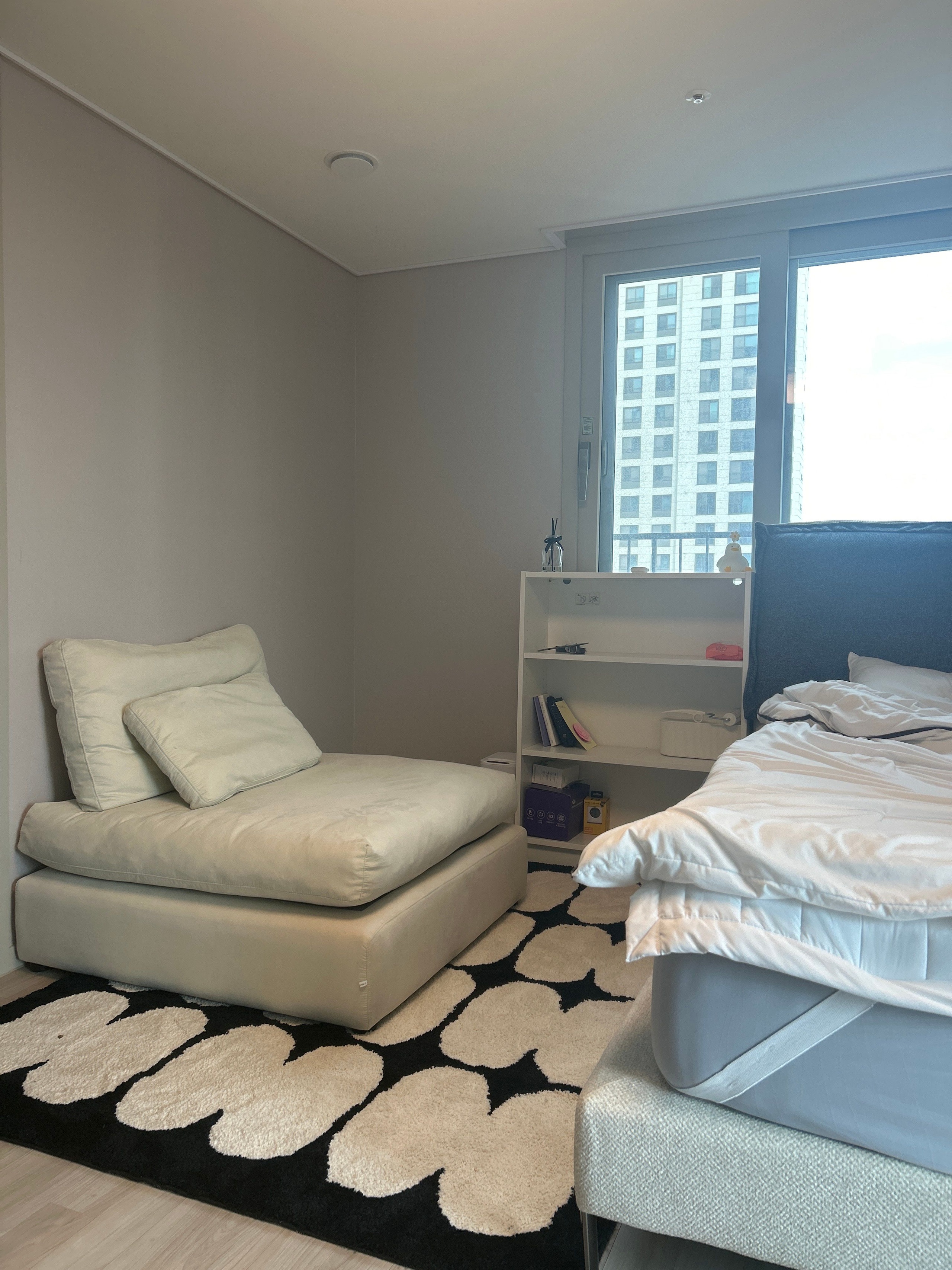 BWTZ Plush Long-Pile Jacquard Area Rug user photo