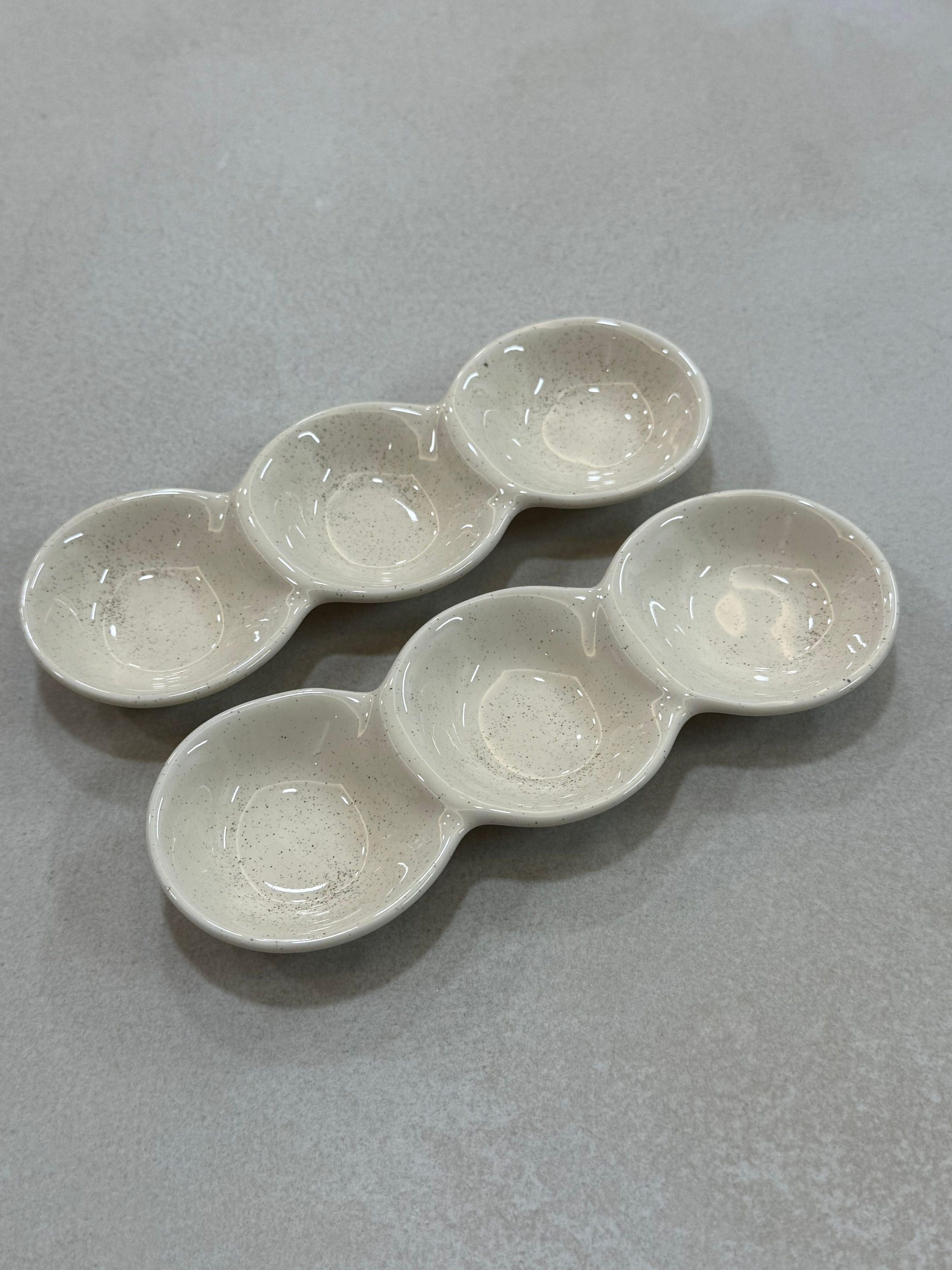 Pebbler 3-Section Divided Sauce Dish user photo