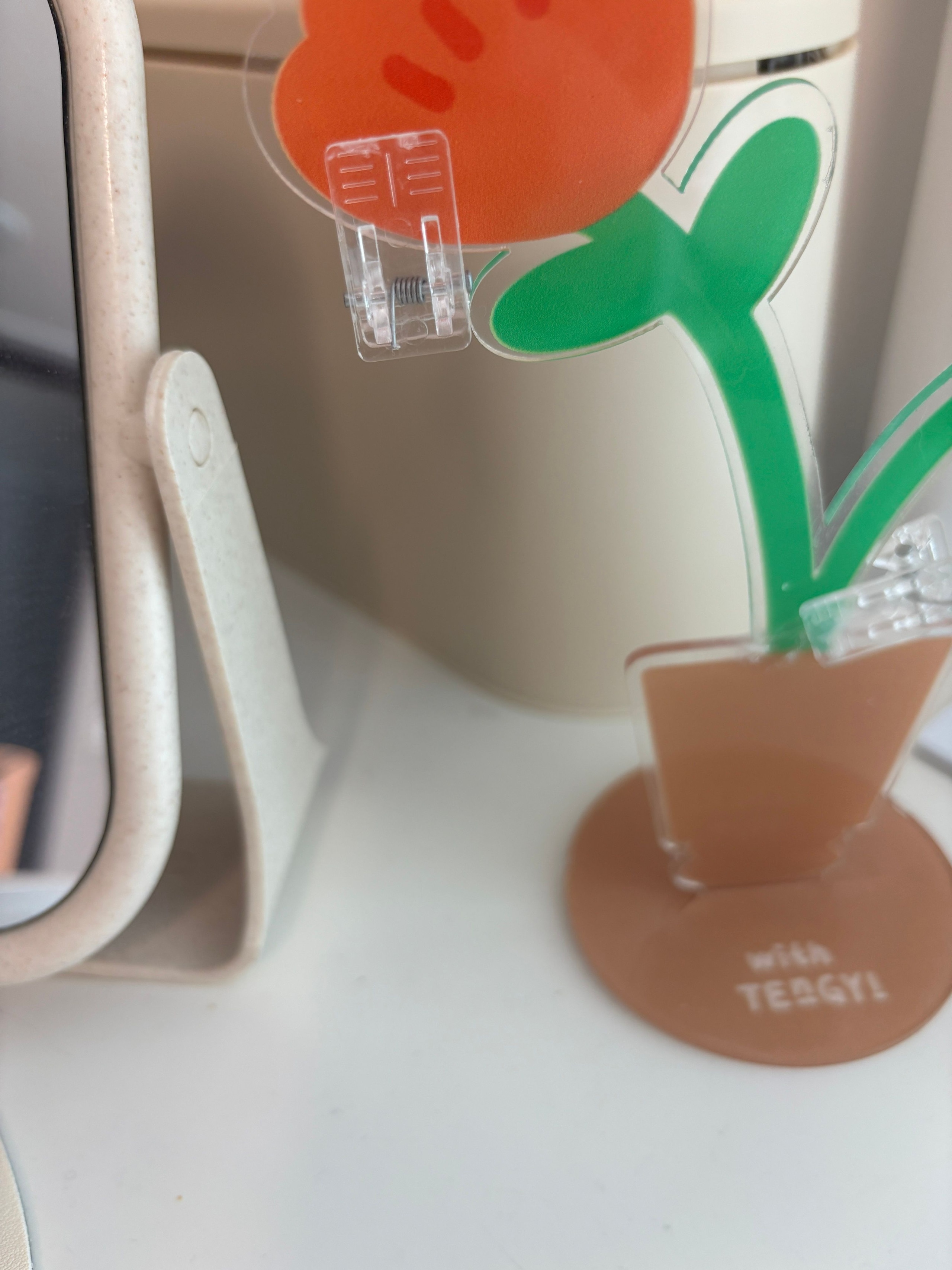 Bookaz Love Heart Ceramic Vase user photo
