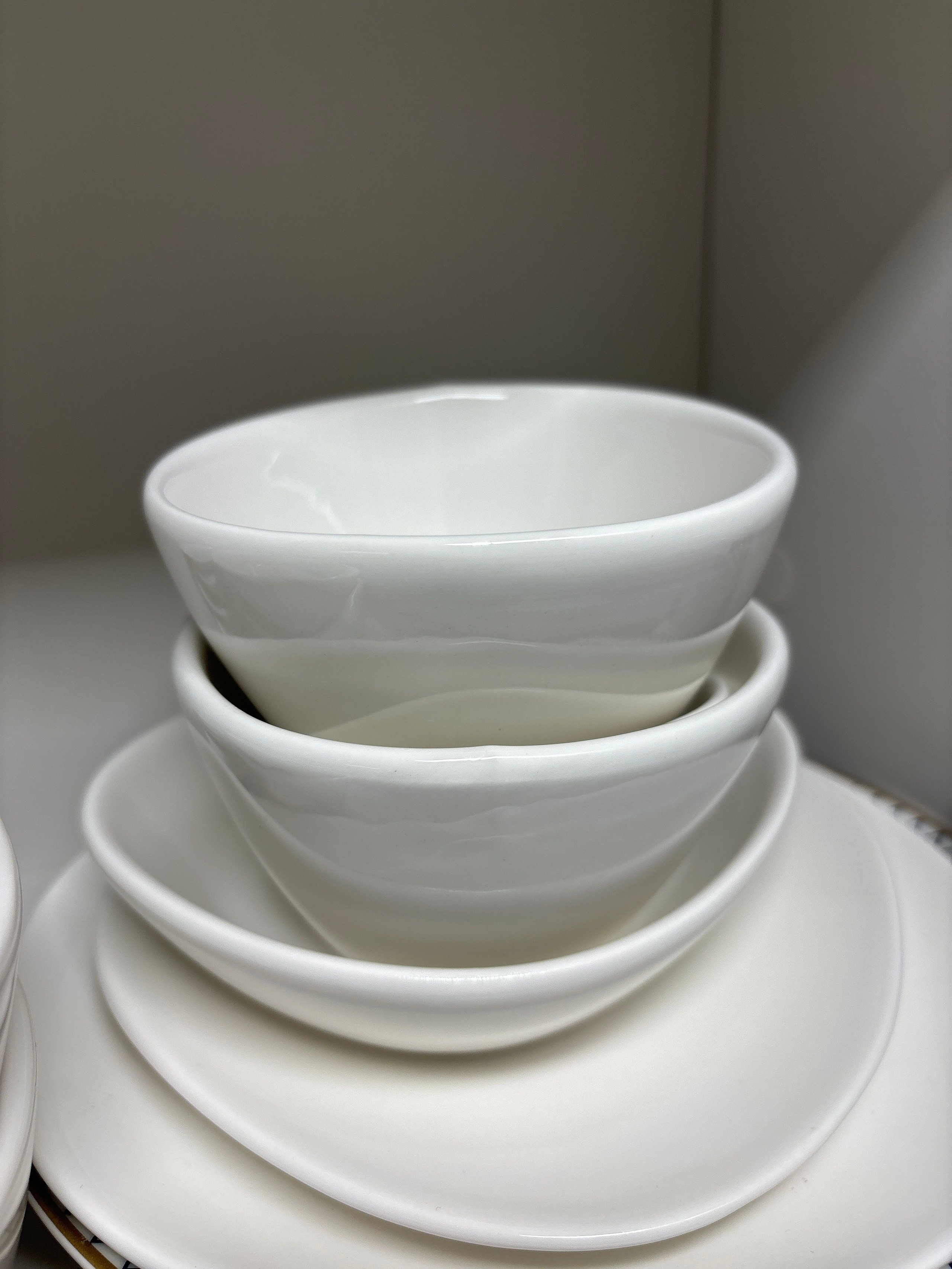 Cream White Pebble Dinnerware Set for 2 user photo