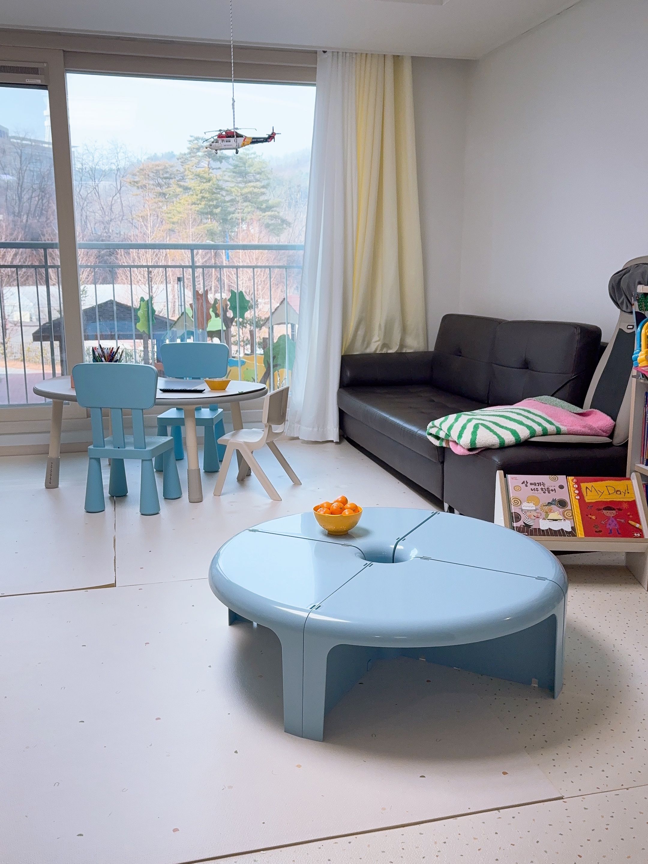 Quarter Modular Round Coffee Table user photo