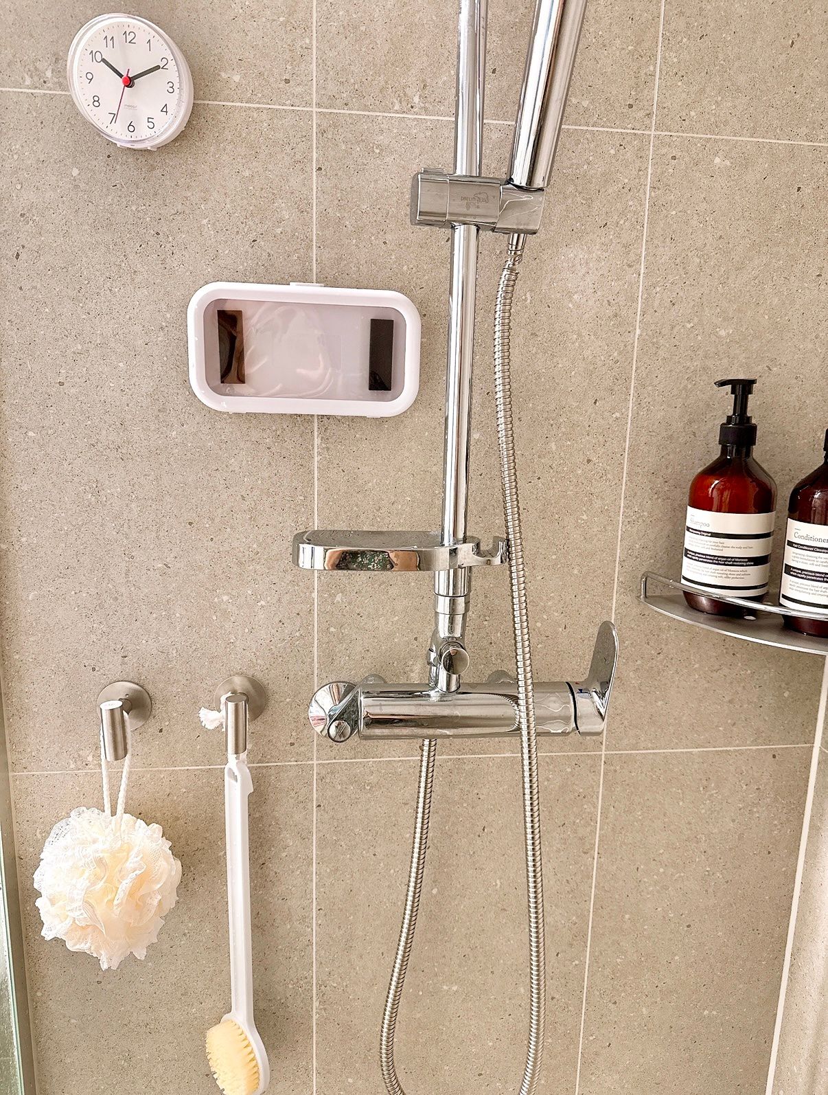 304 Stainless Steel Adhesive T-Shaped Wall Hook user photo