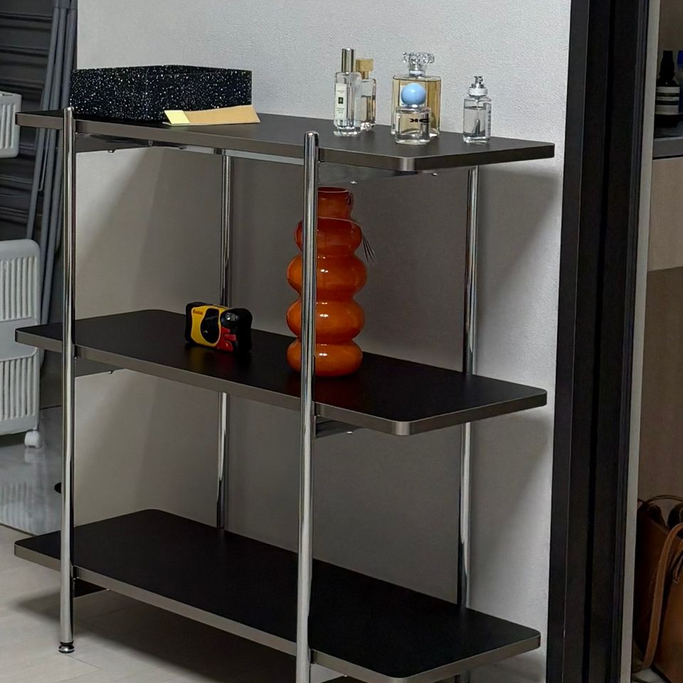 Gott Black Mid-Century Shelf user photo