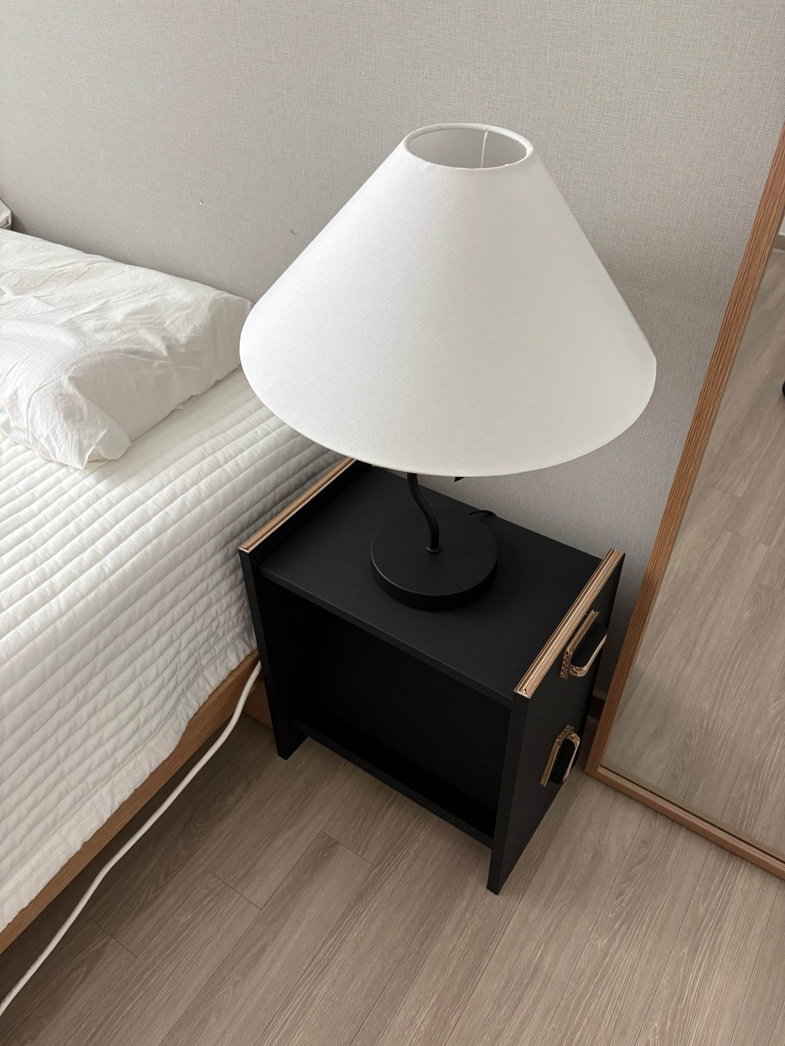 Bookstand Black user photo