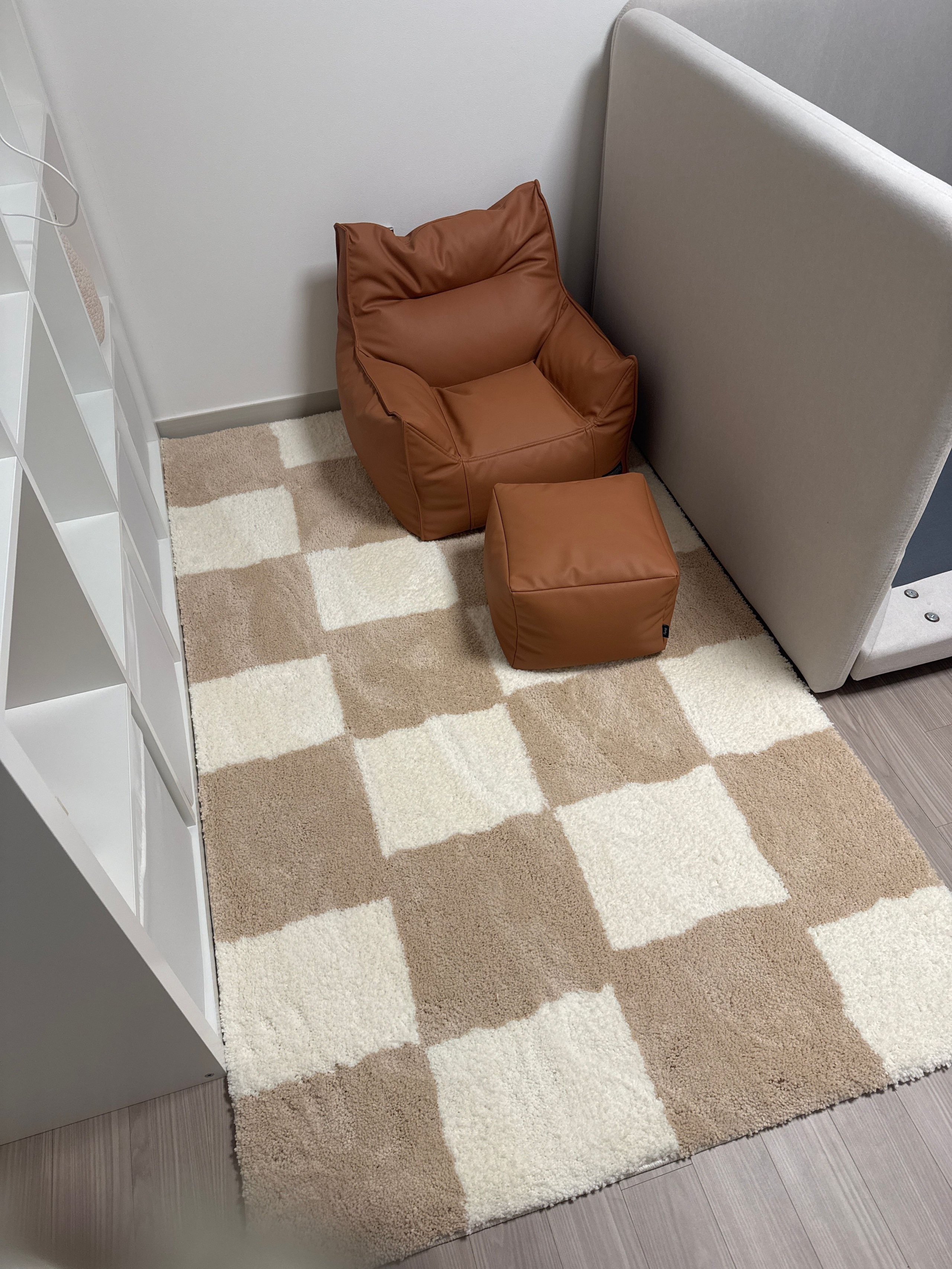 BWTZ Plush Long-Pile Jacquard Area Rug user photo