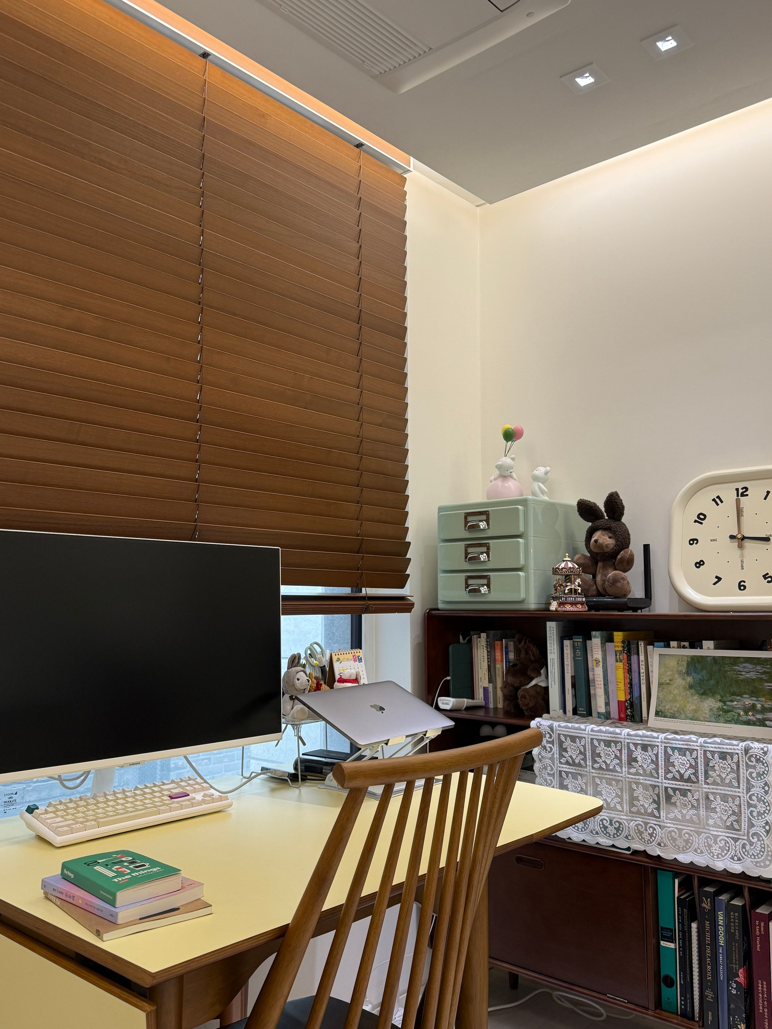 Moto Mini Desk Drawer Cabinet user photo