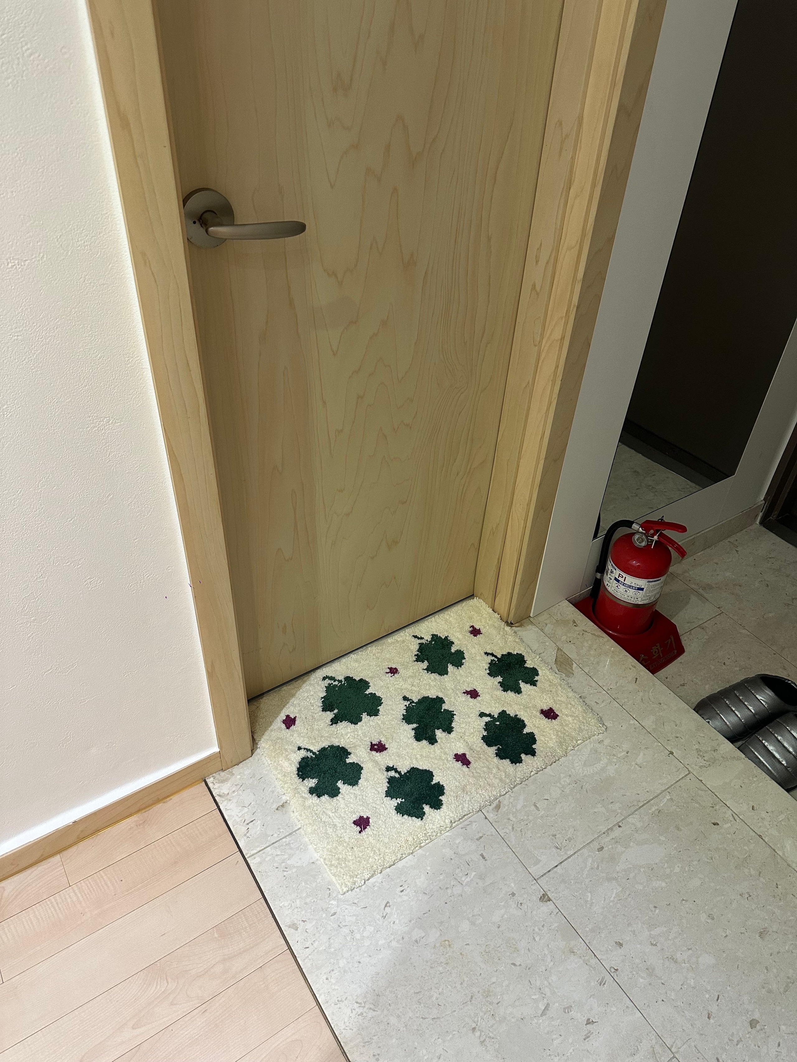Clover Cream Mini Rug user photo