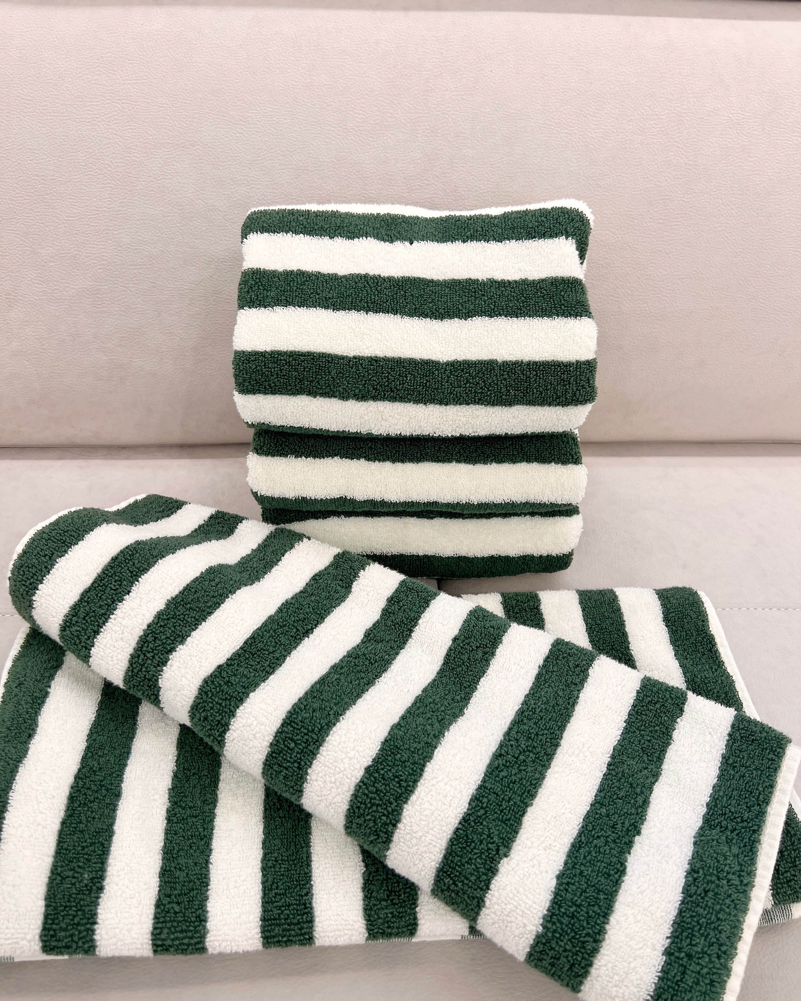 Double-Sided Pattern Hotel Towel Set (5-Piece) user photo