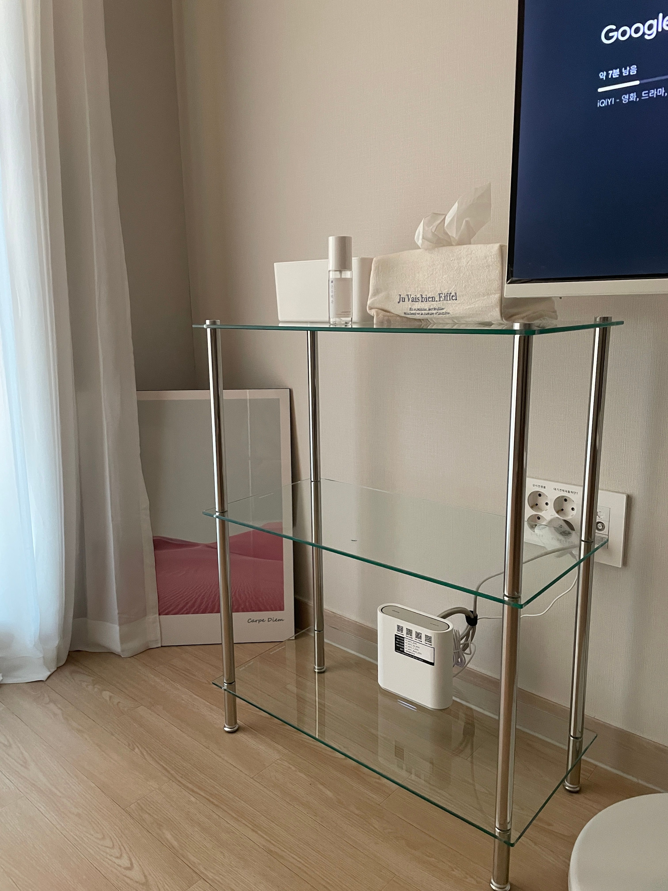Mid-Century Modular Glass Shelf user photo