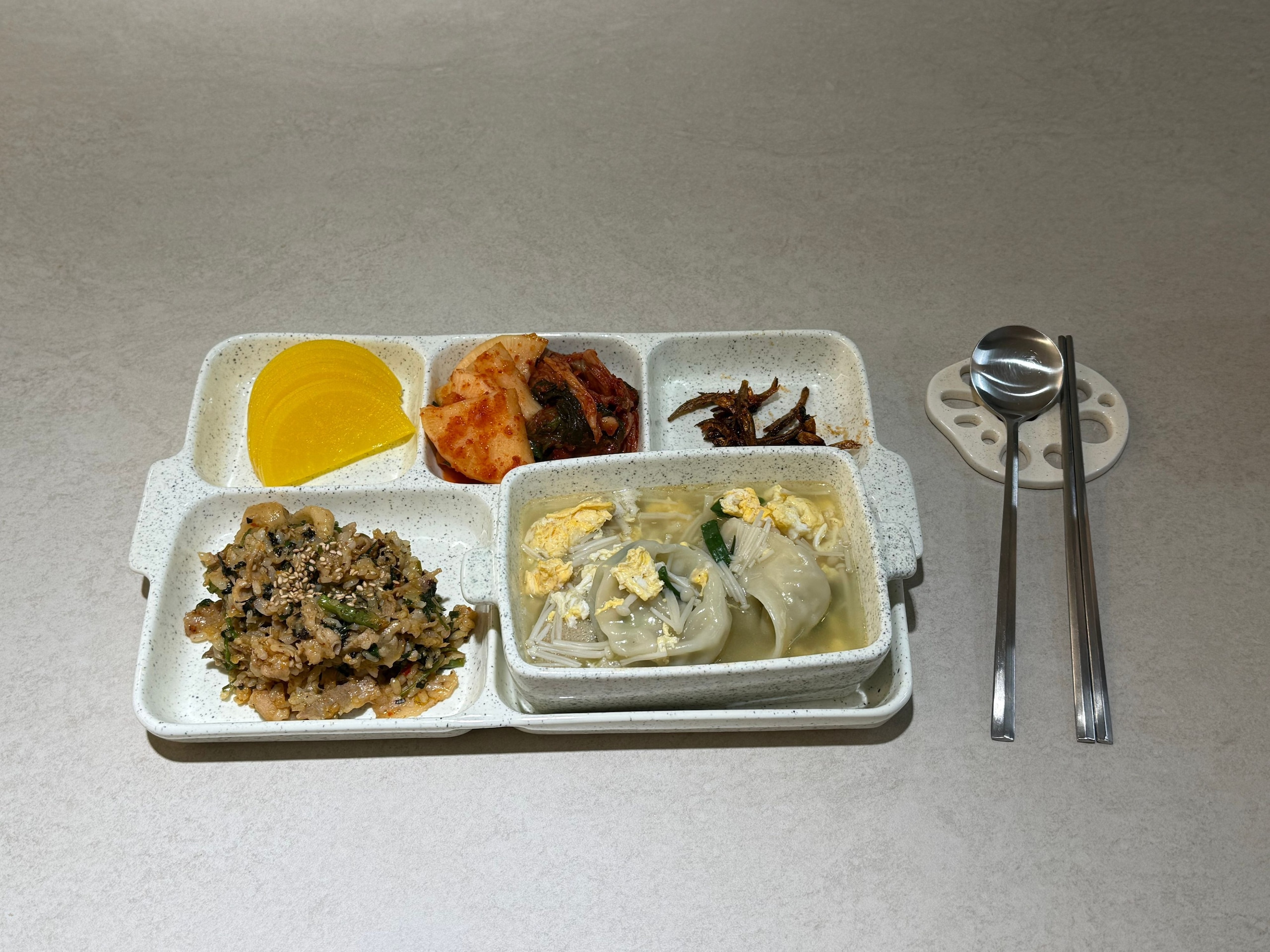 Pebbler Lotus Root Spoon Rest & Coaster user photo