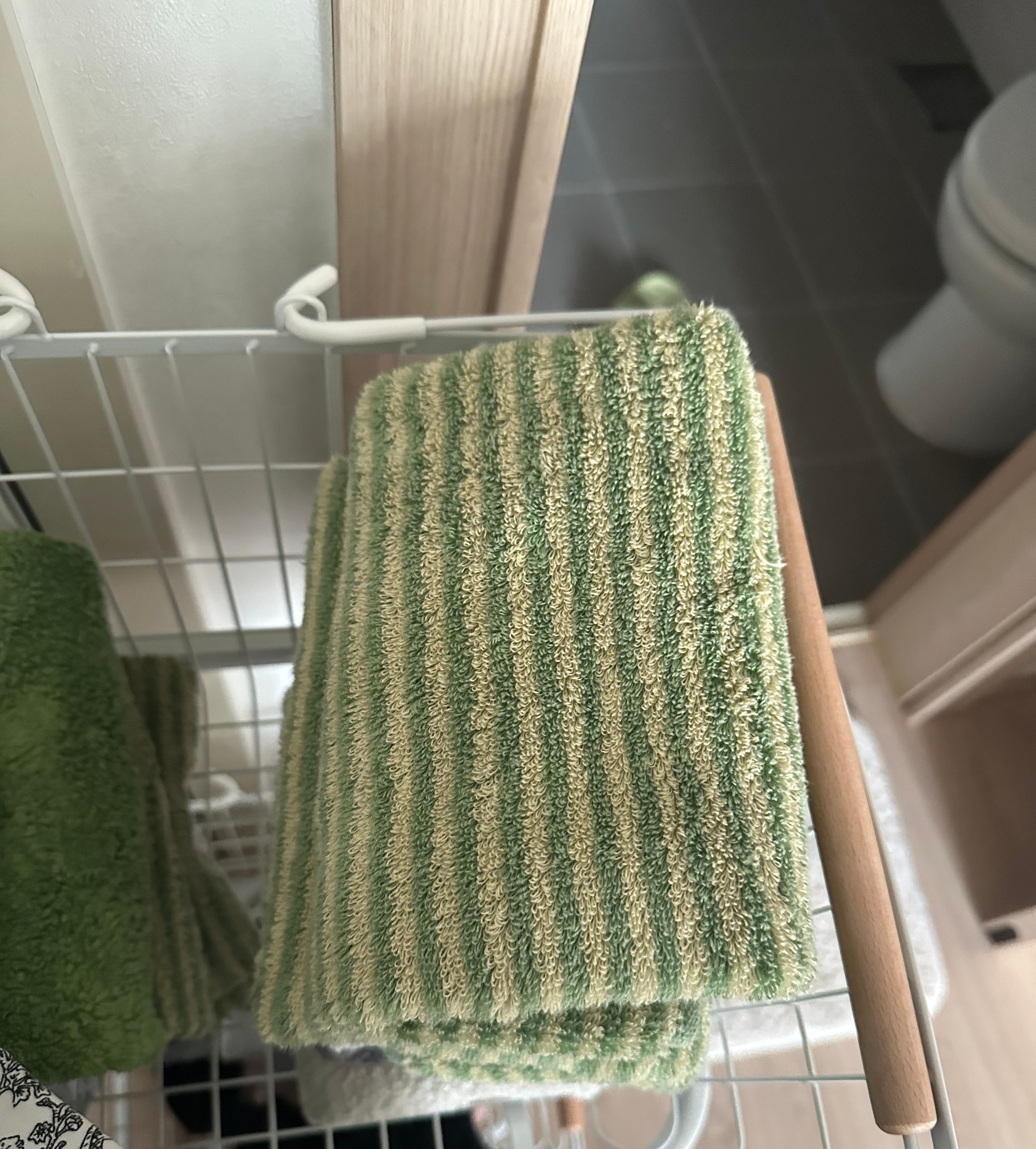 Soft Taffy Stripe Hotel Towel (10-Pack) user photo