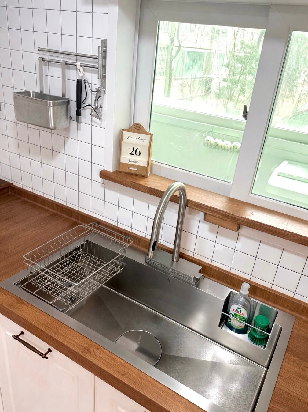 Adjustable Stainless Steel Dish Drying Rack user photo