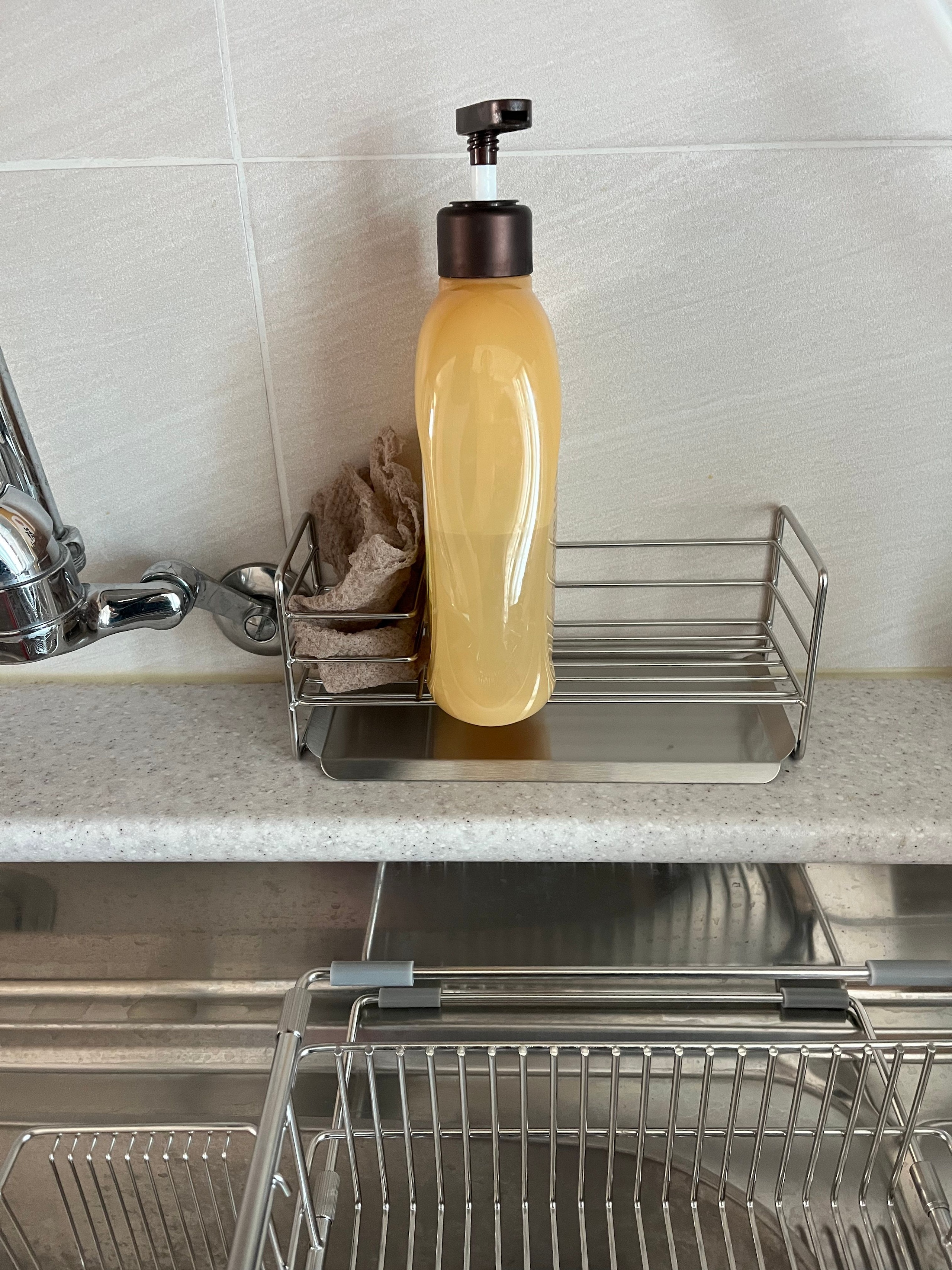 Stainless Steel Sponge Holder with Drain Tray user photo