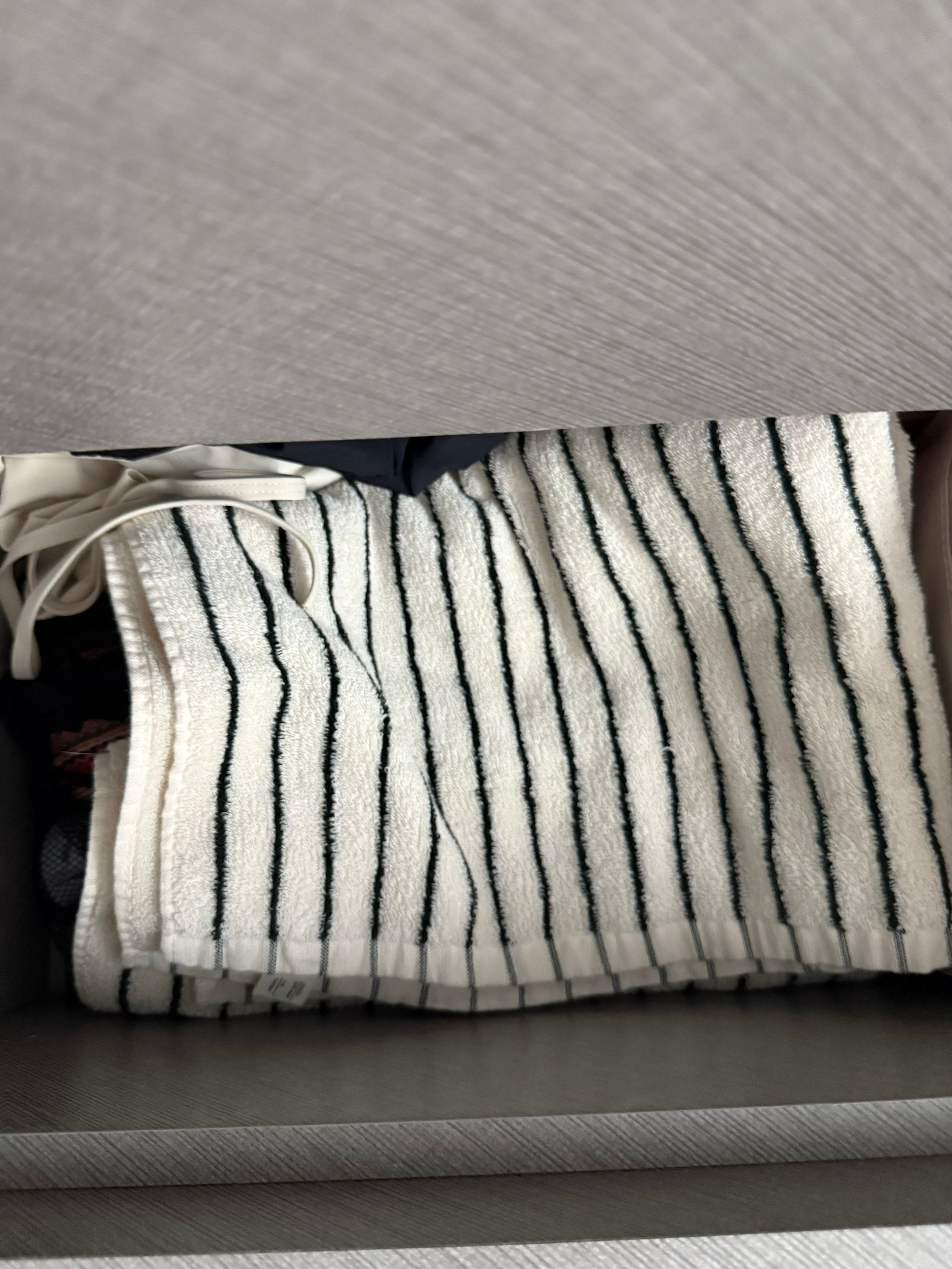 Cotton Modern Stripe Oversized Bath & Beach Towel user photo