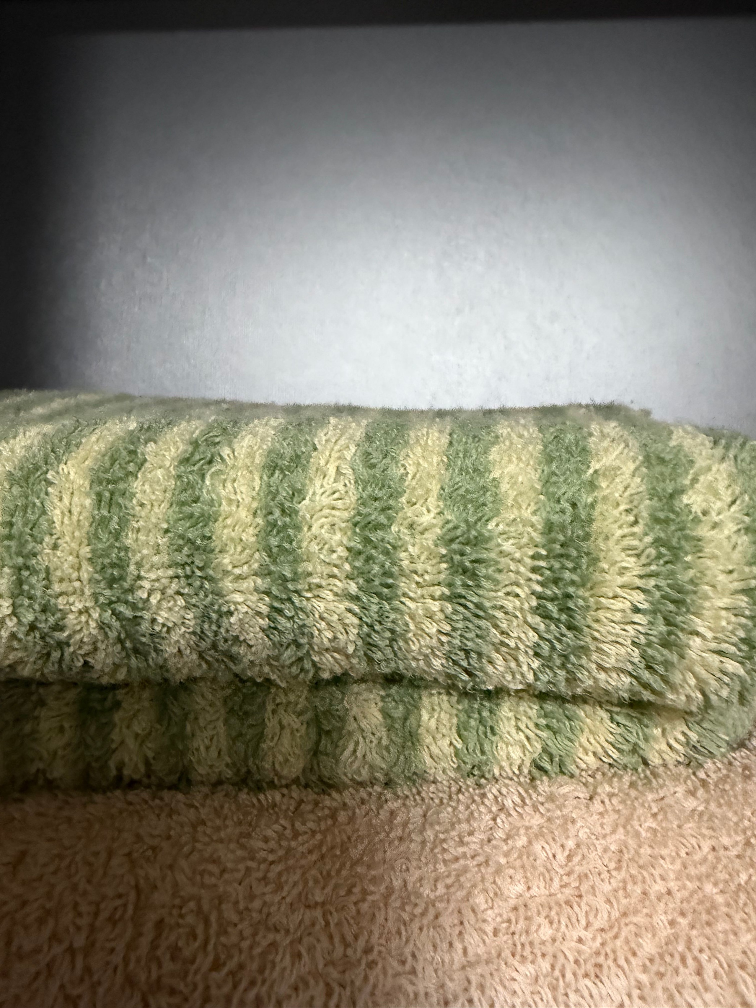Soft Taffy Stripe Hotel Towel (10-Pack) user photo