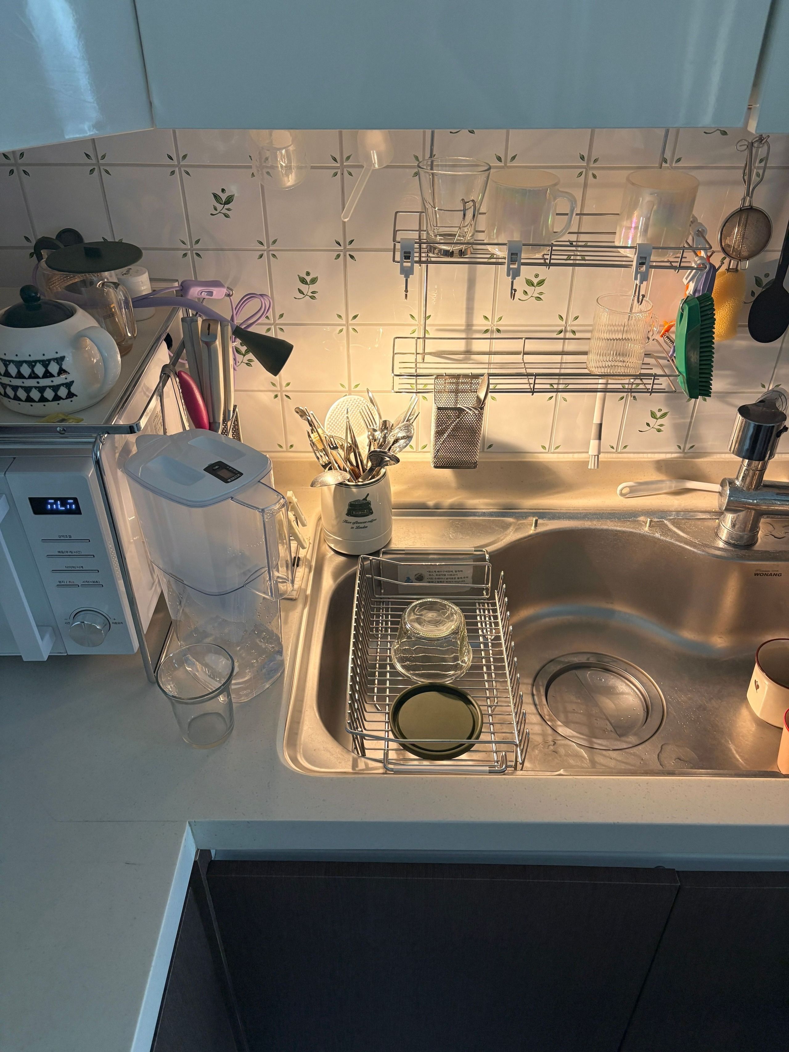 Dual Fit Sink Dish Rack user photo