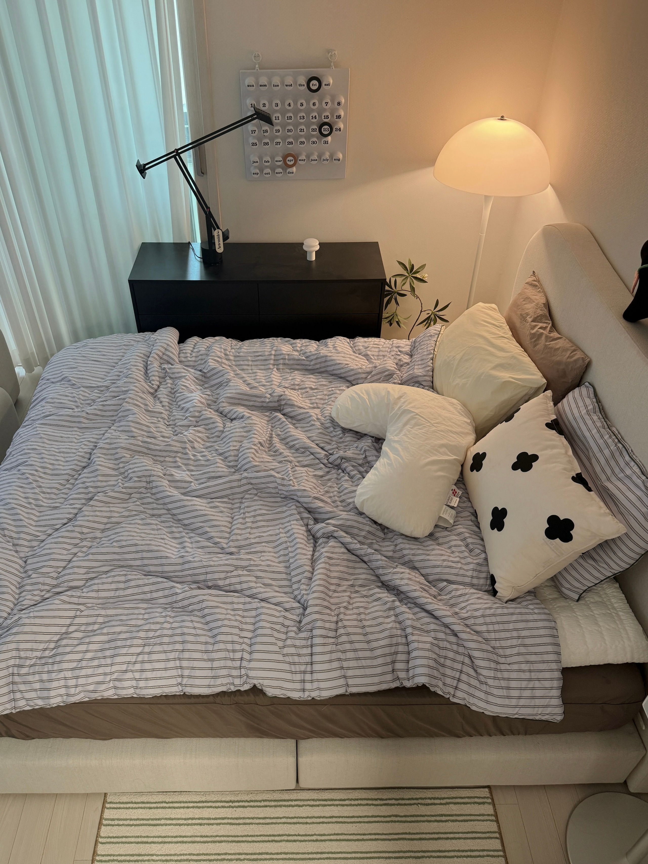 Self-Warming Stripe Comforter Set user photo