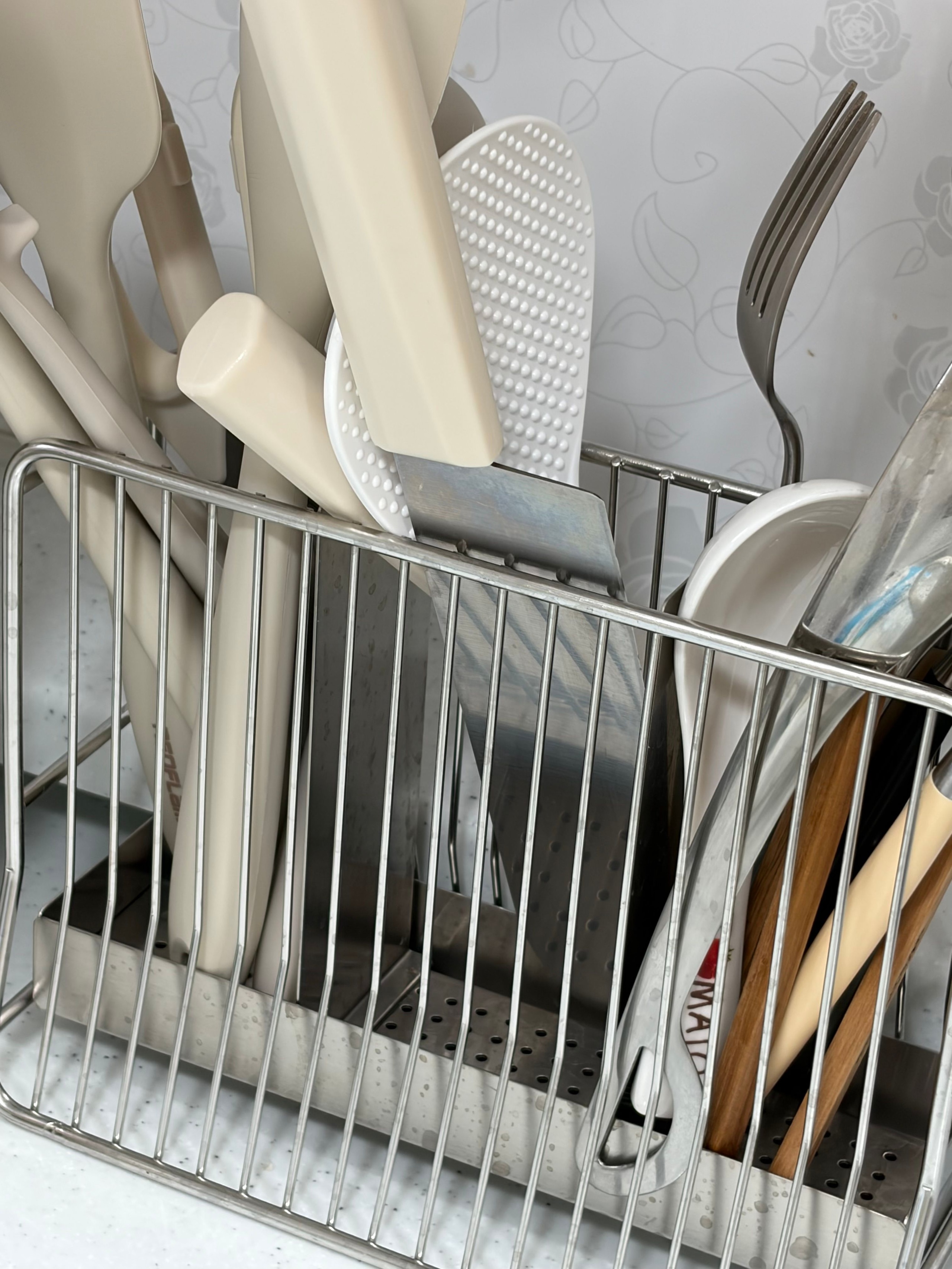 Utensil Holder with Drain Tray user photo