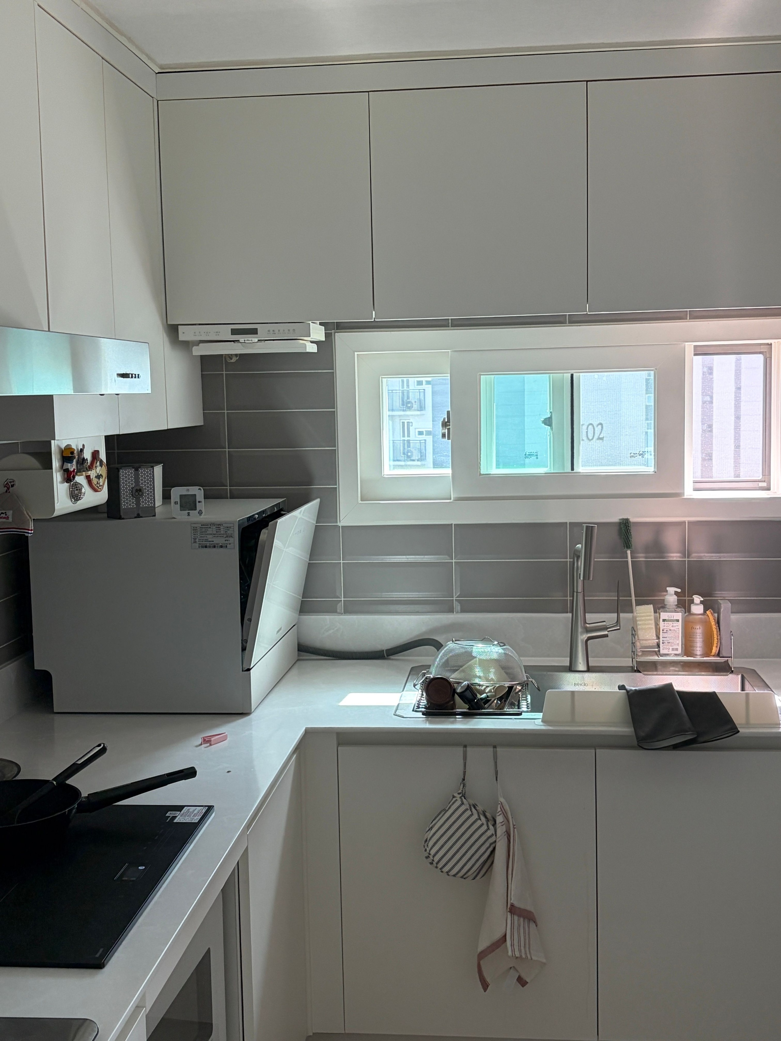 Stainless Steel Sponge Holder with Drain Tray user photo