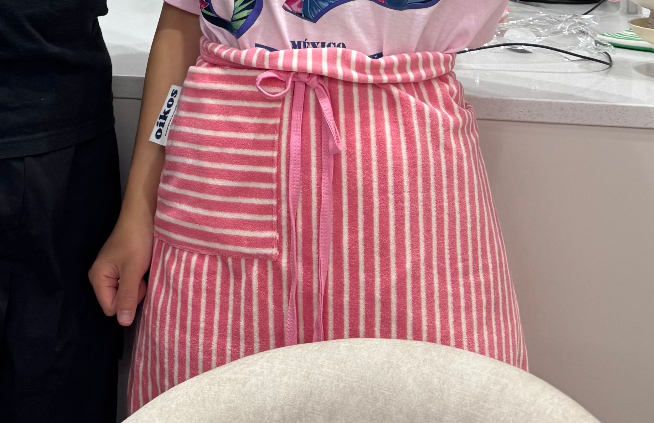 Striped Cotton Apron & Oven Mitt Set user photo