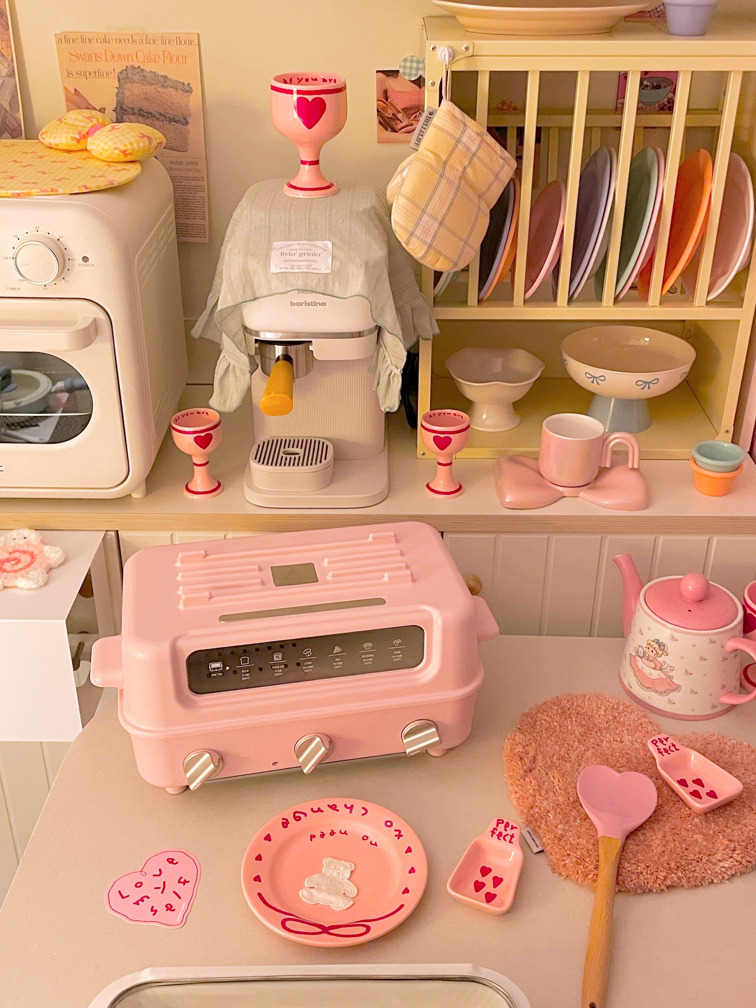 Pink Edition Ceramic Heart Salad Plate with Dressing Cup user photo