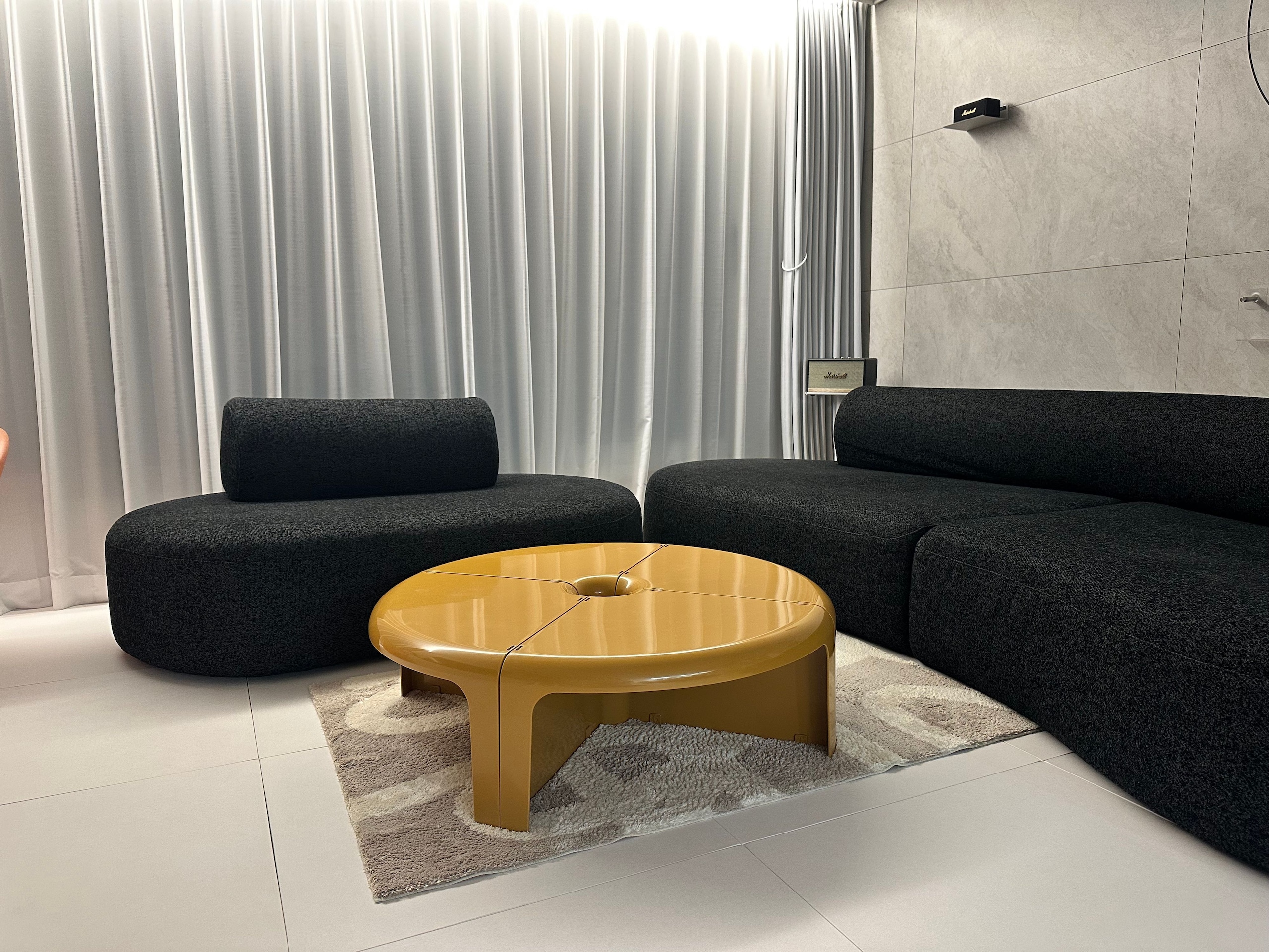 Quarter Modular Round Coffee Table user photo