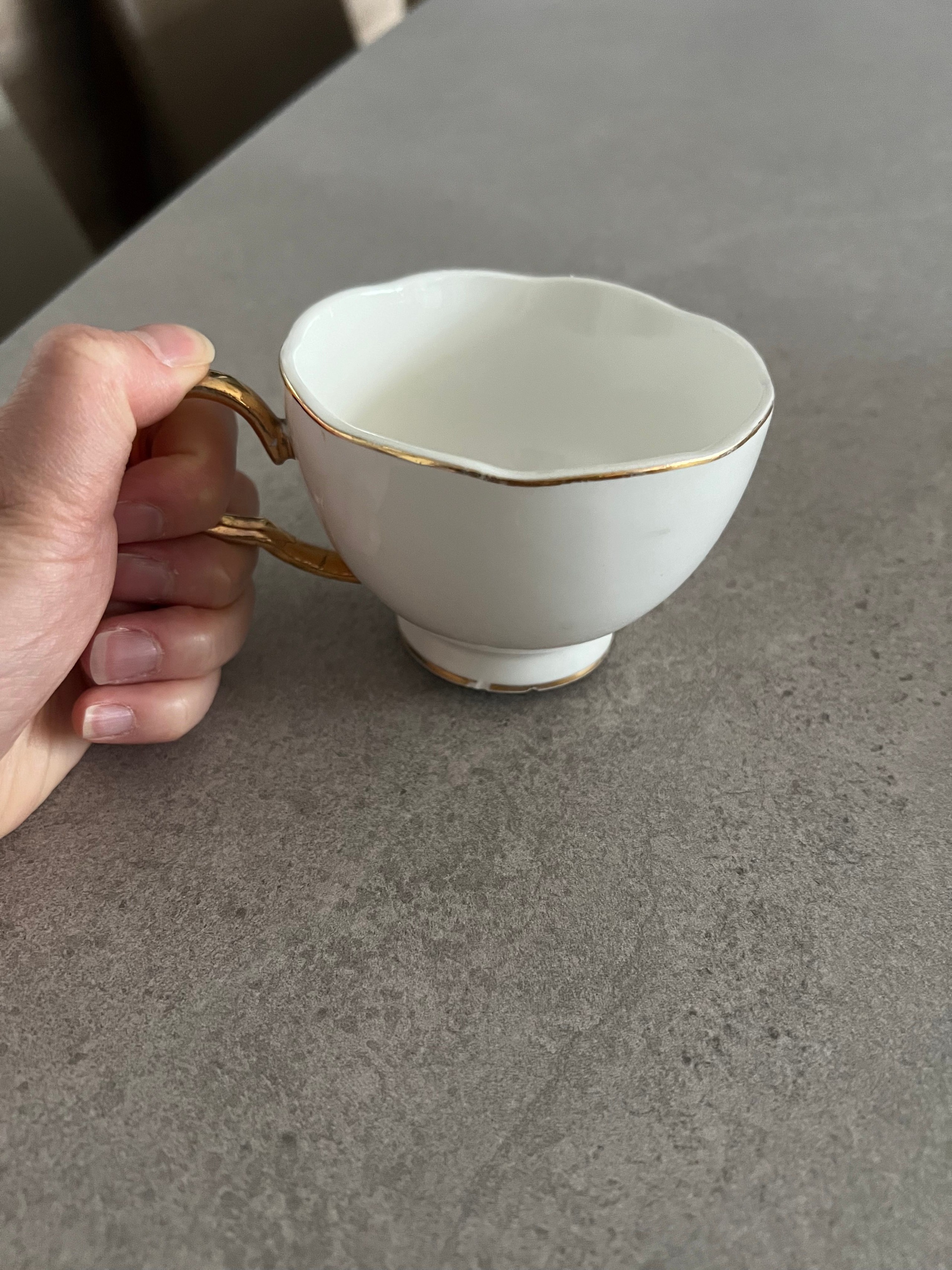 The Gold Lotus White Coffee Cup Set user photo