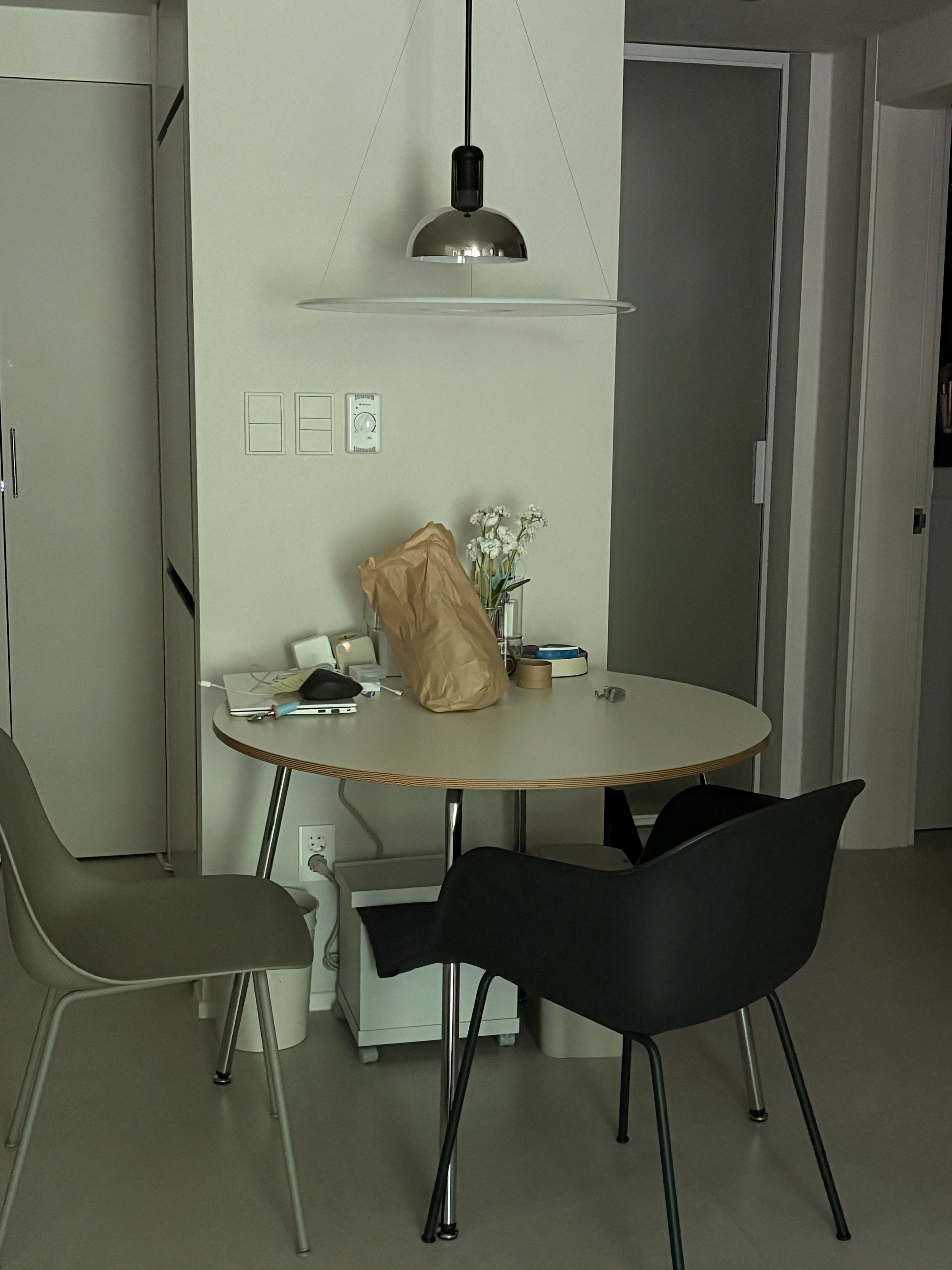 Modern Chrome Round Dining Table - 39.4