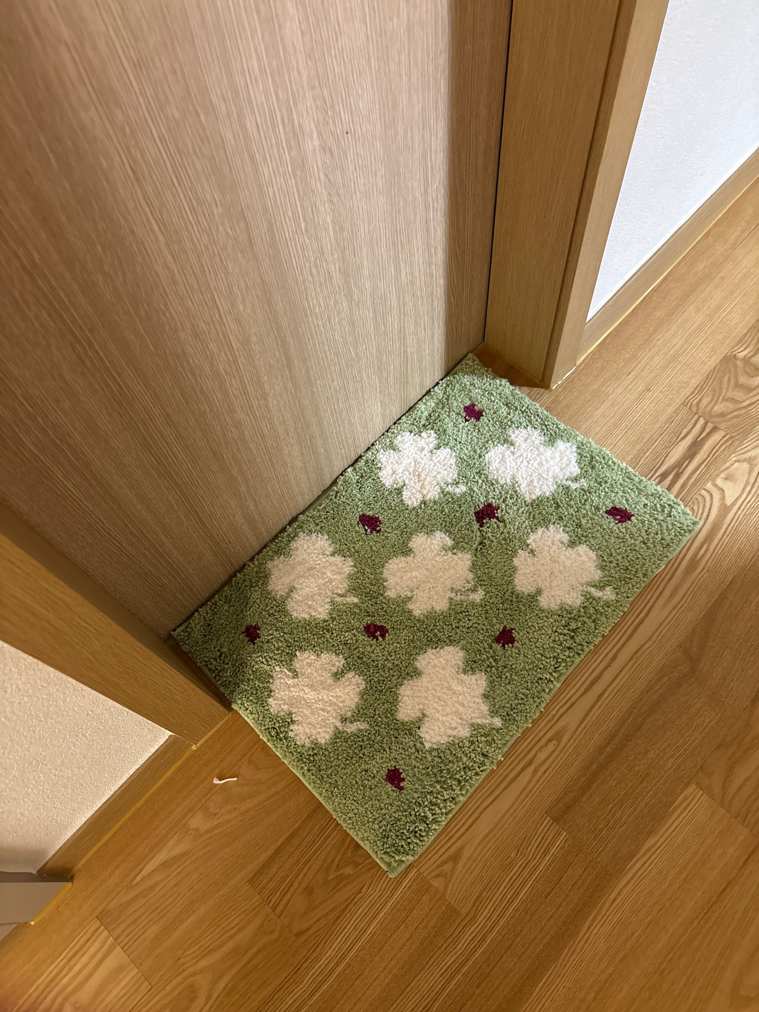 Clover Olive Accent Rug user photo