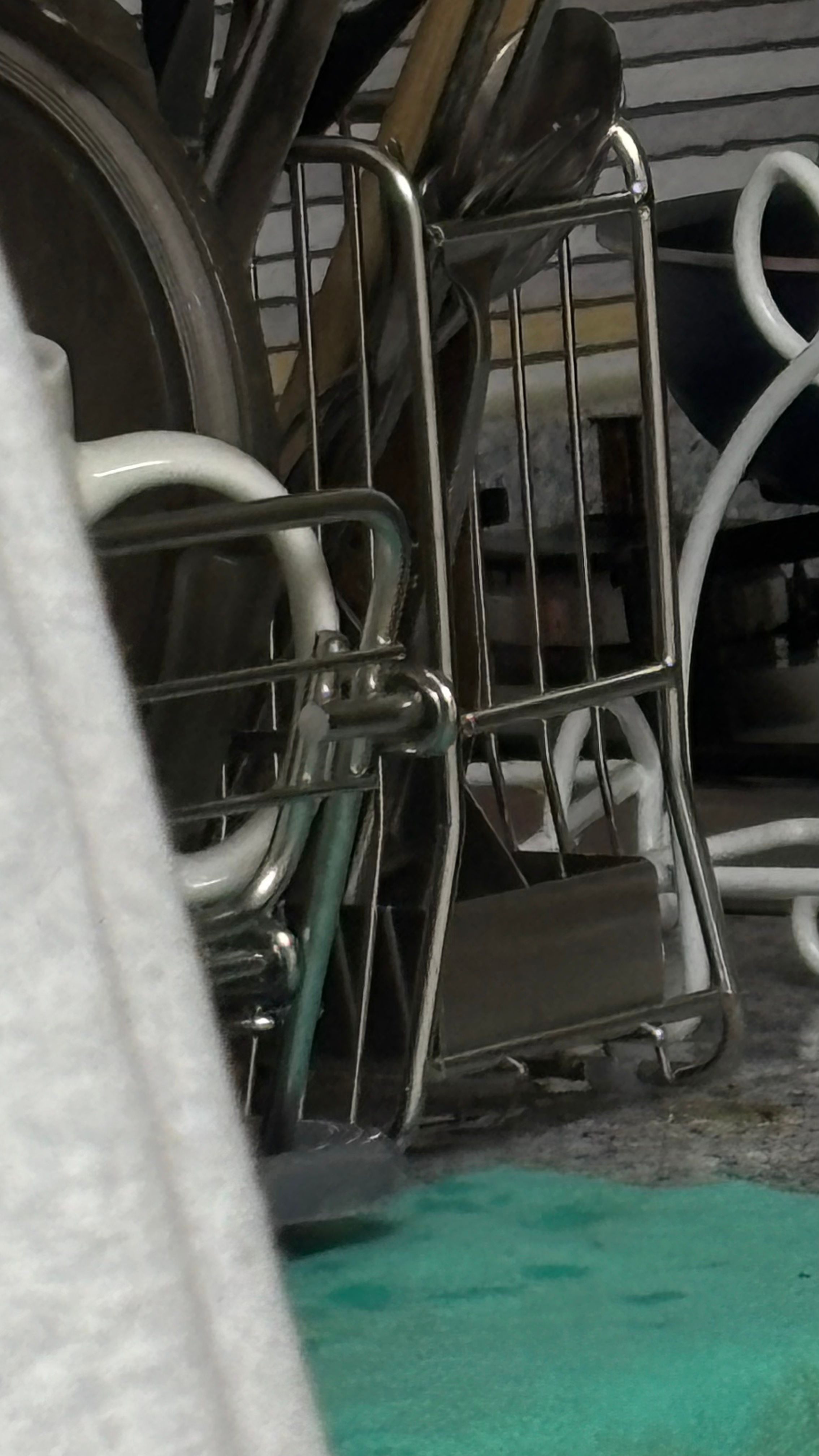 Utensil Holder with Drain Tray user photo