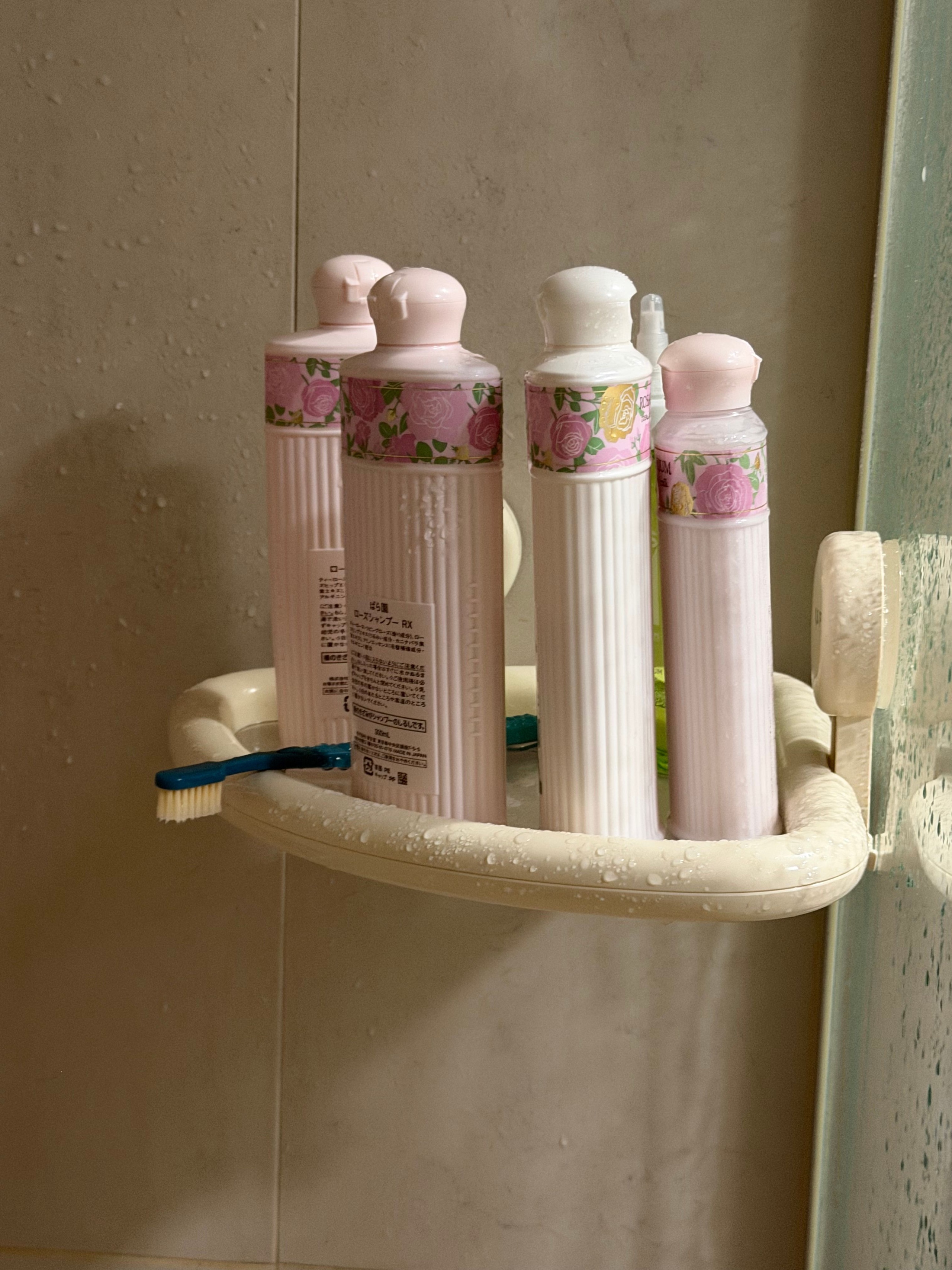No-Drill Pastel Bathroom Storage Shelf user photo